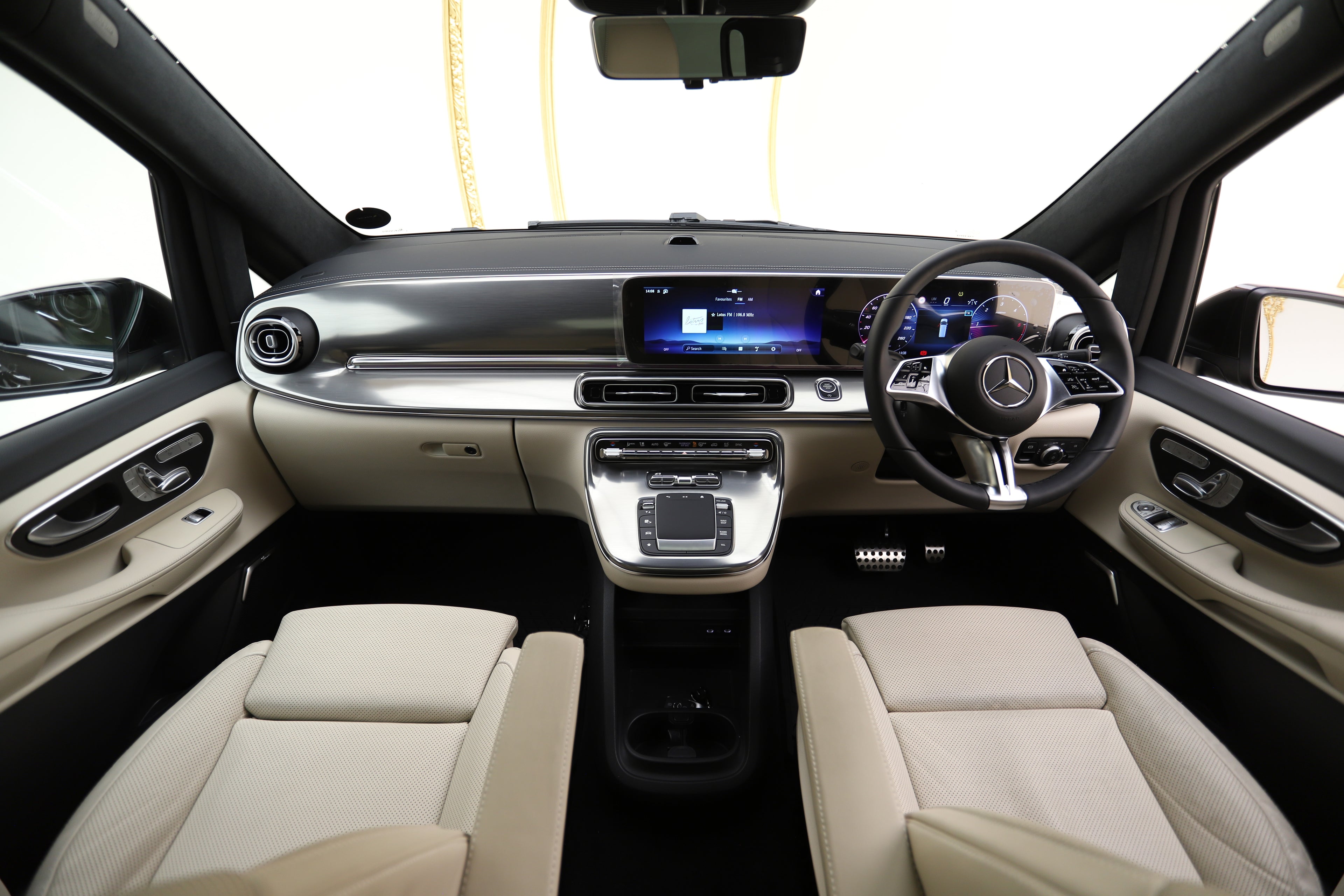 2026 Mercedes-Benz V300d Exclusive