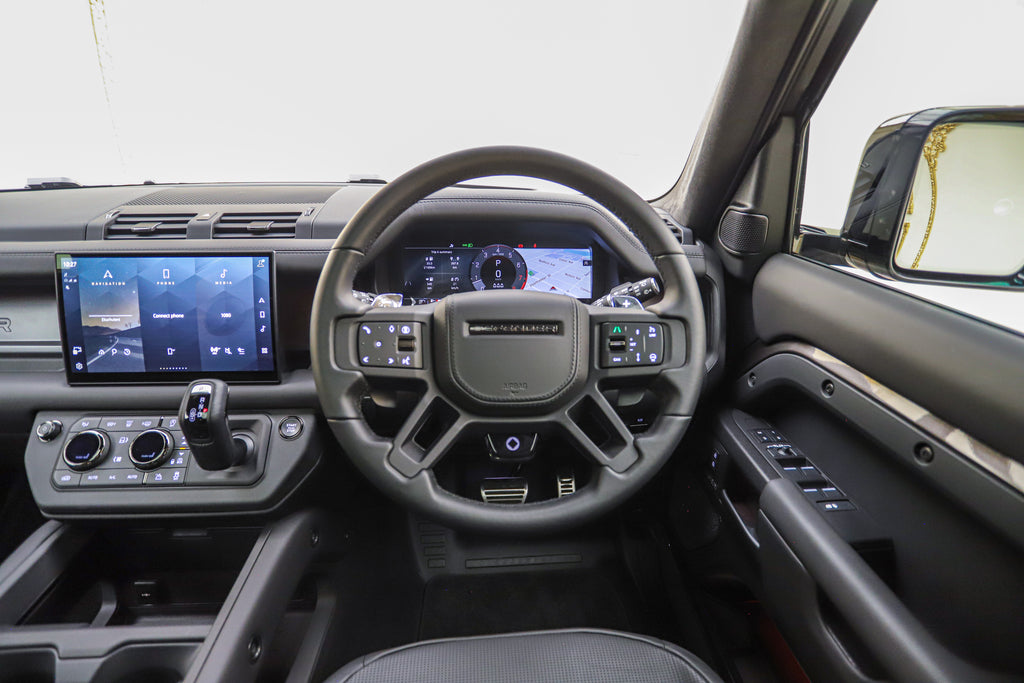 2025 Land Rover Defender 110 OCTA V8
