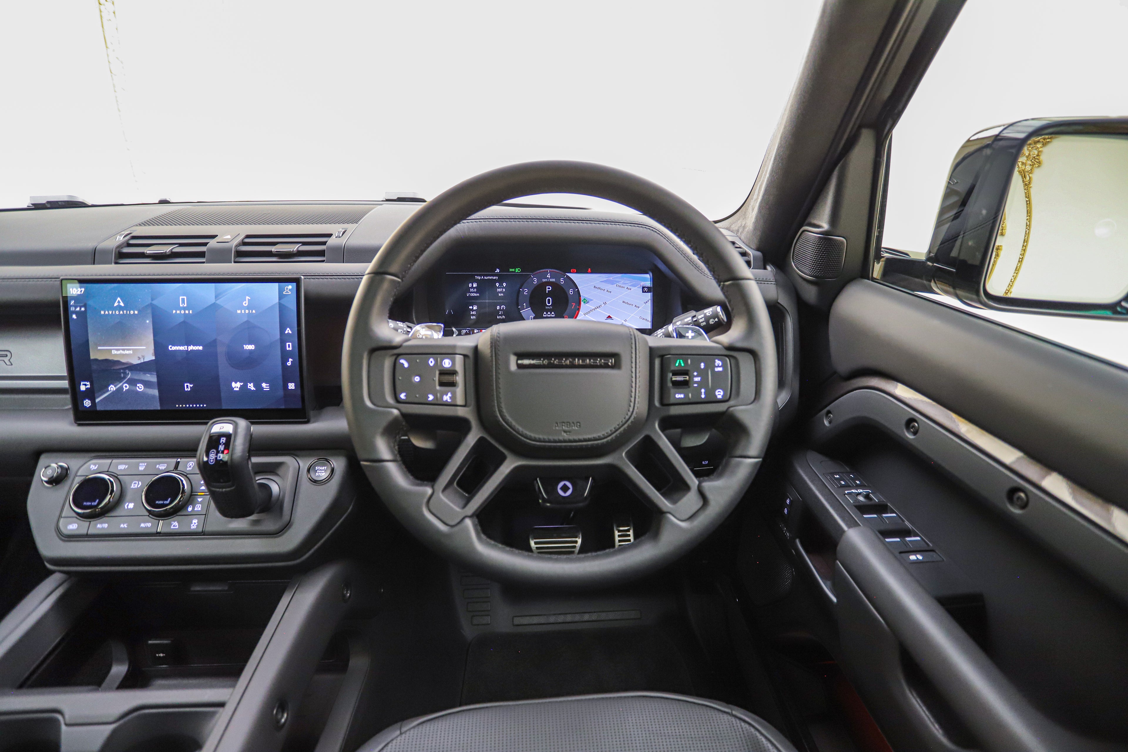 2025 Land Rover Defender 110 OCTA V8