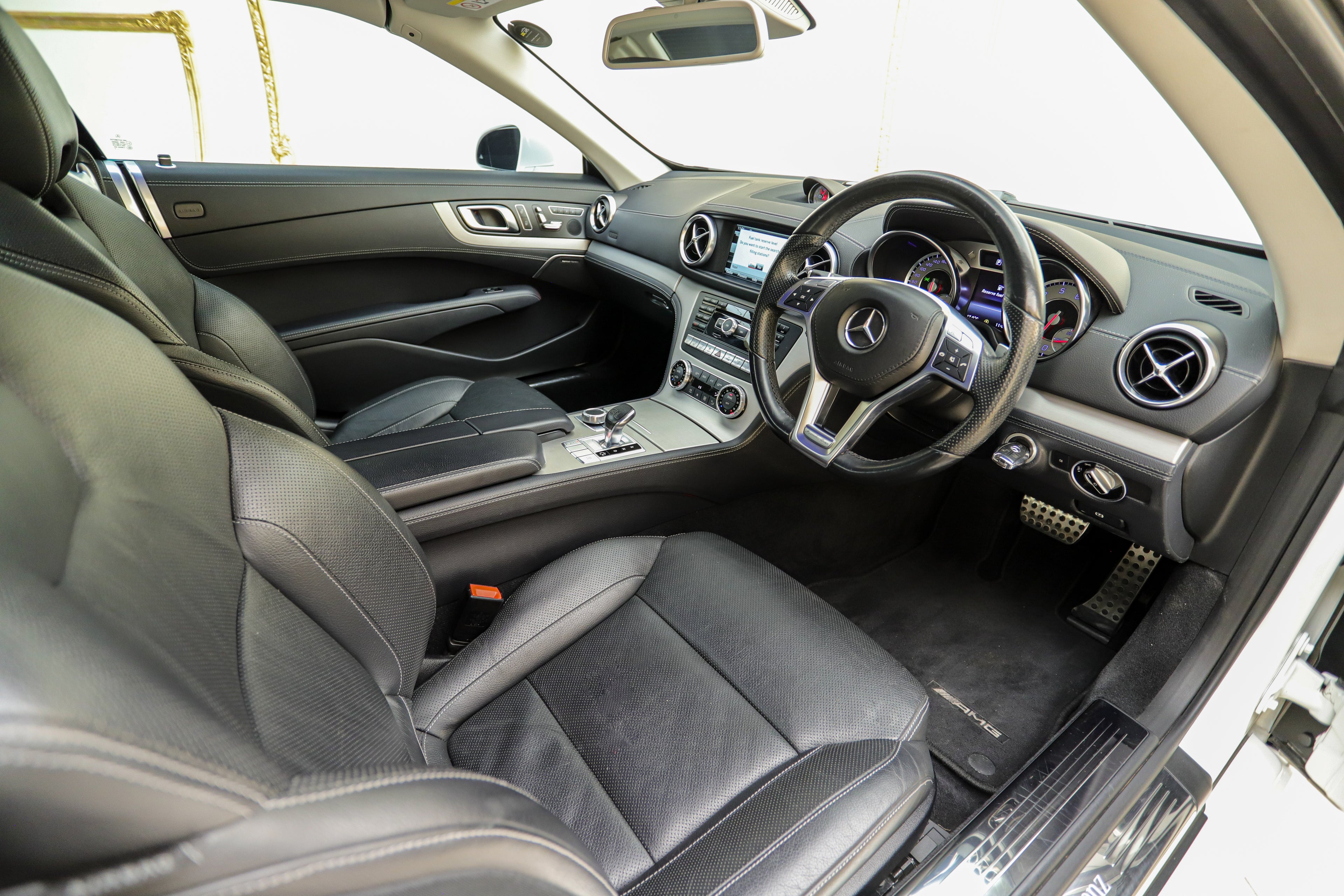 2015 Mercedes-Benz SL400 AMG Line