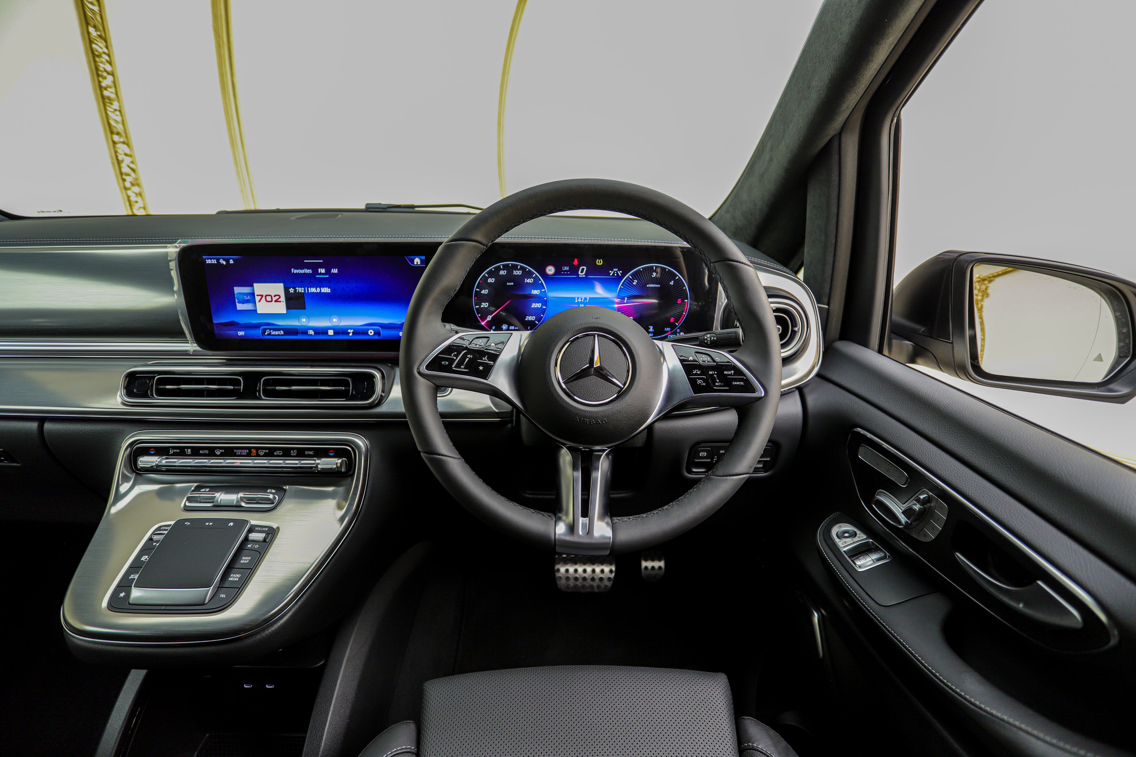 2025 Mercedes-Benz V300d Exclusive LUMMA CLR V