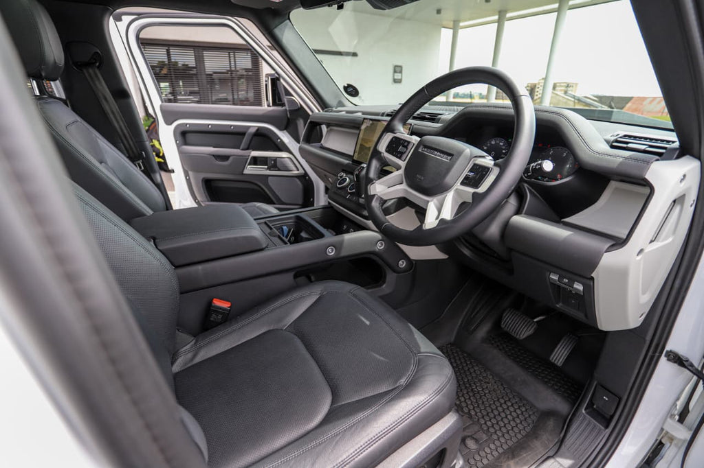 2024 Land Rover Defender 110 D250 SE