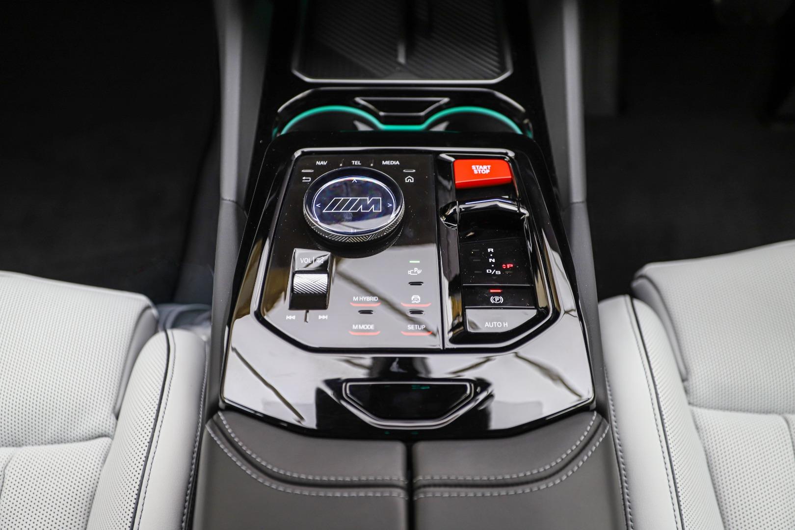 2025 BMW M5 (G90)