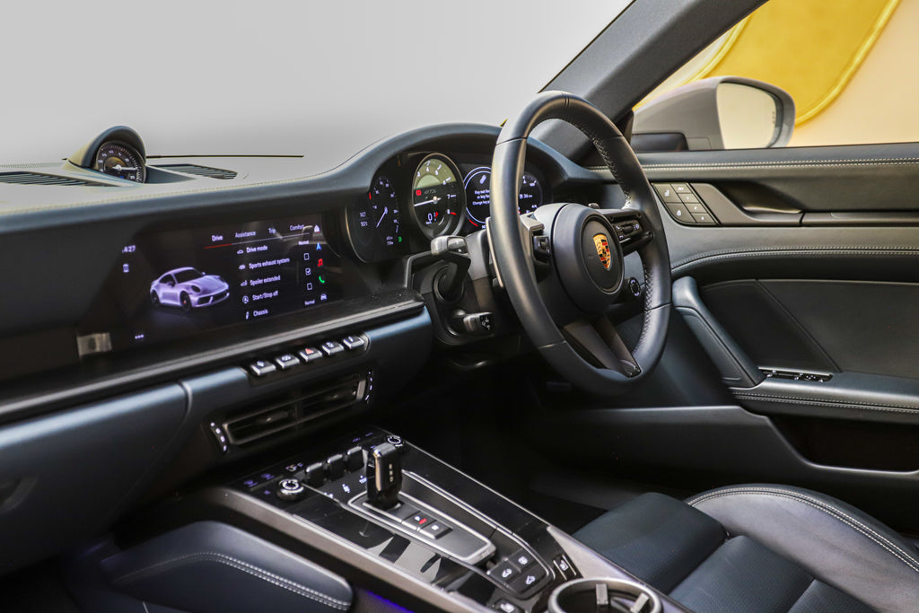 2023 Porsche 911 Carrera GTS (992)