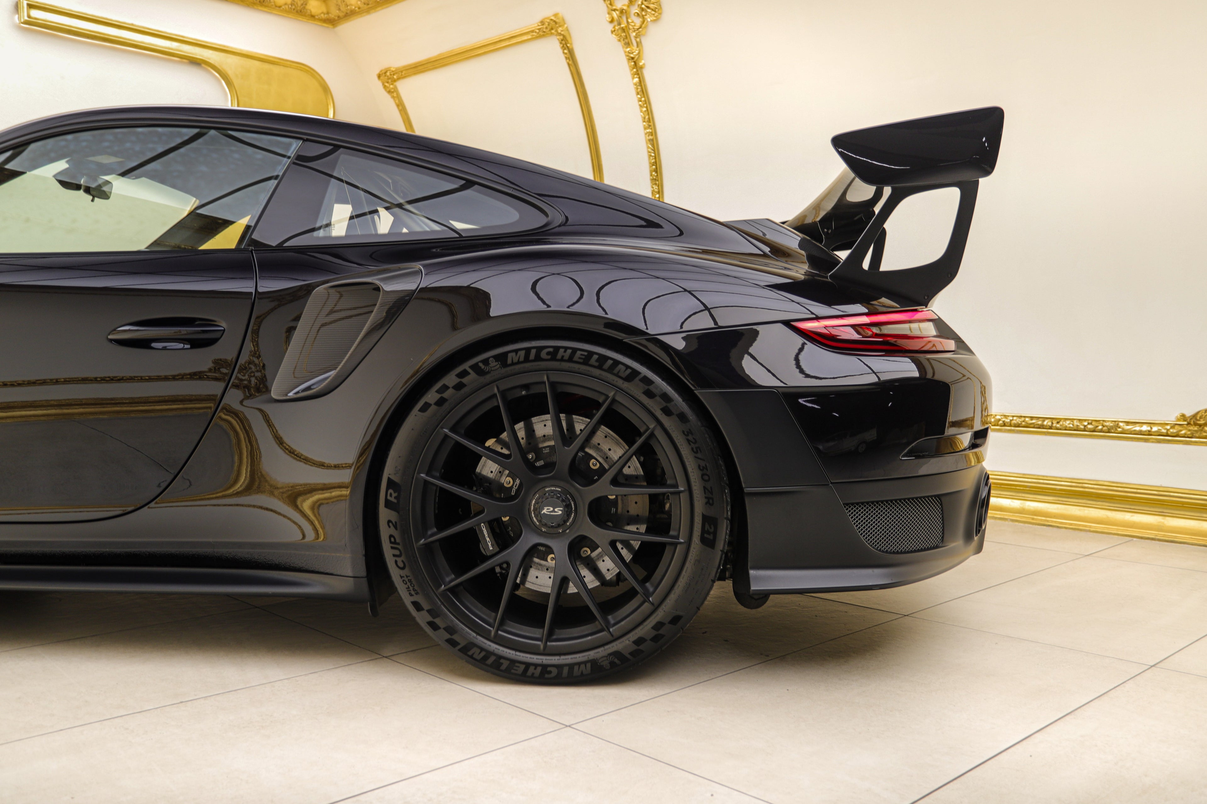 2019 Porsche 911 GT2 RS Weissach