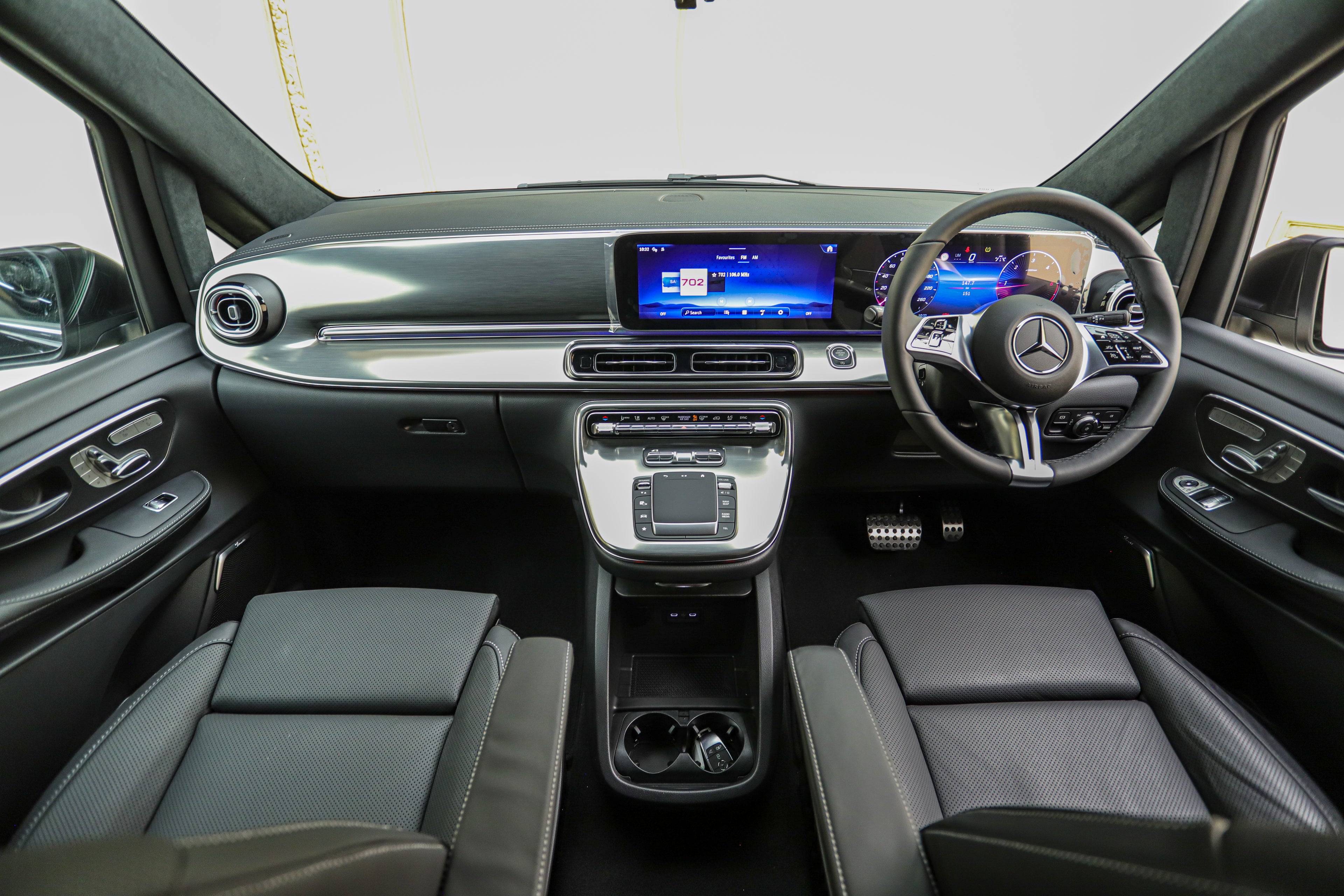 2025 Mercedes-Benz V300d Exclusive LUMMA CLR V