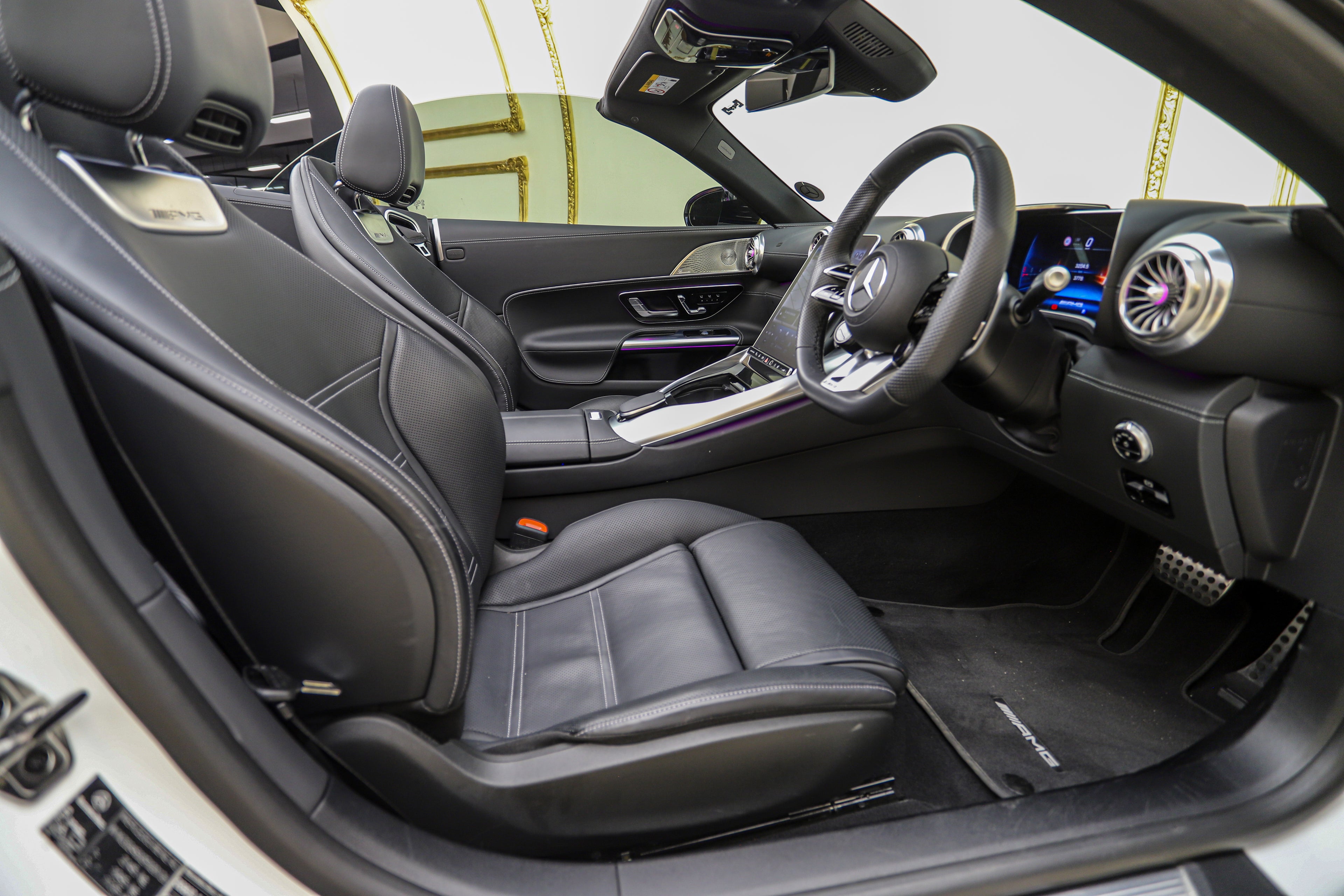 2023 Mercedes Benz SL43 AMG Roadster