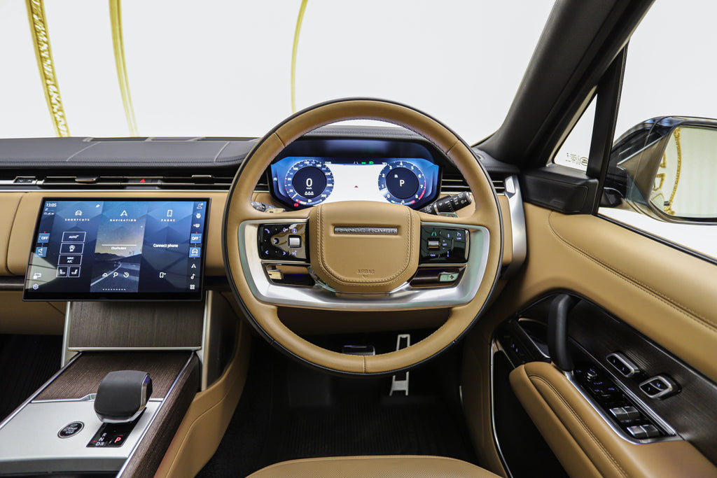 2025 Range Rover 4.4 V8 HSE (P530)