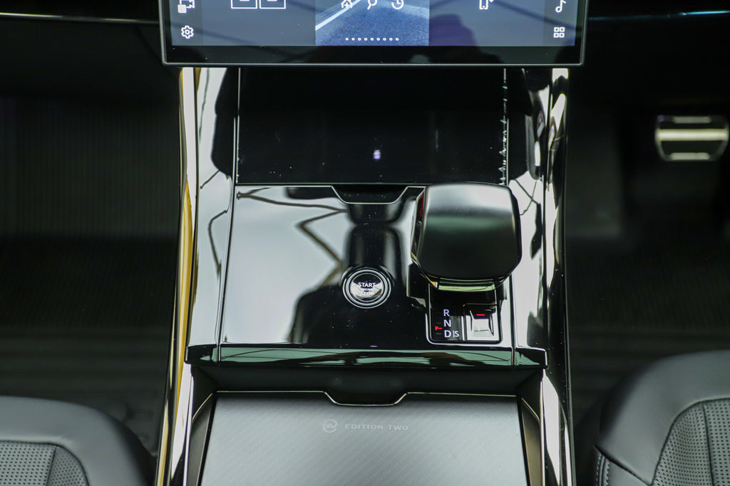 2025 Range Rover Sport SV Edition Two (P635)