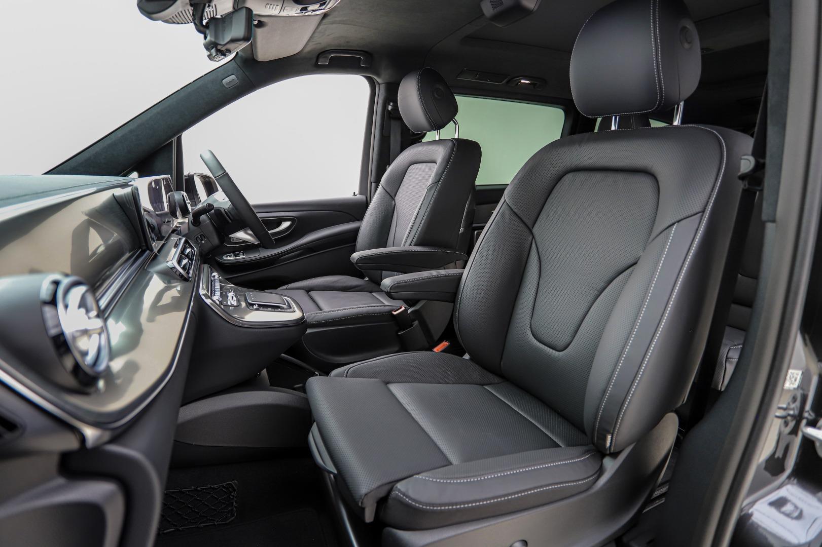 2025 Mercedes-Benz V300d Exclusive LUMMA CLR V