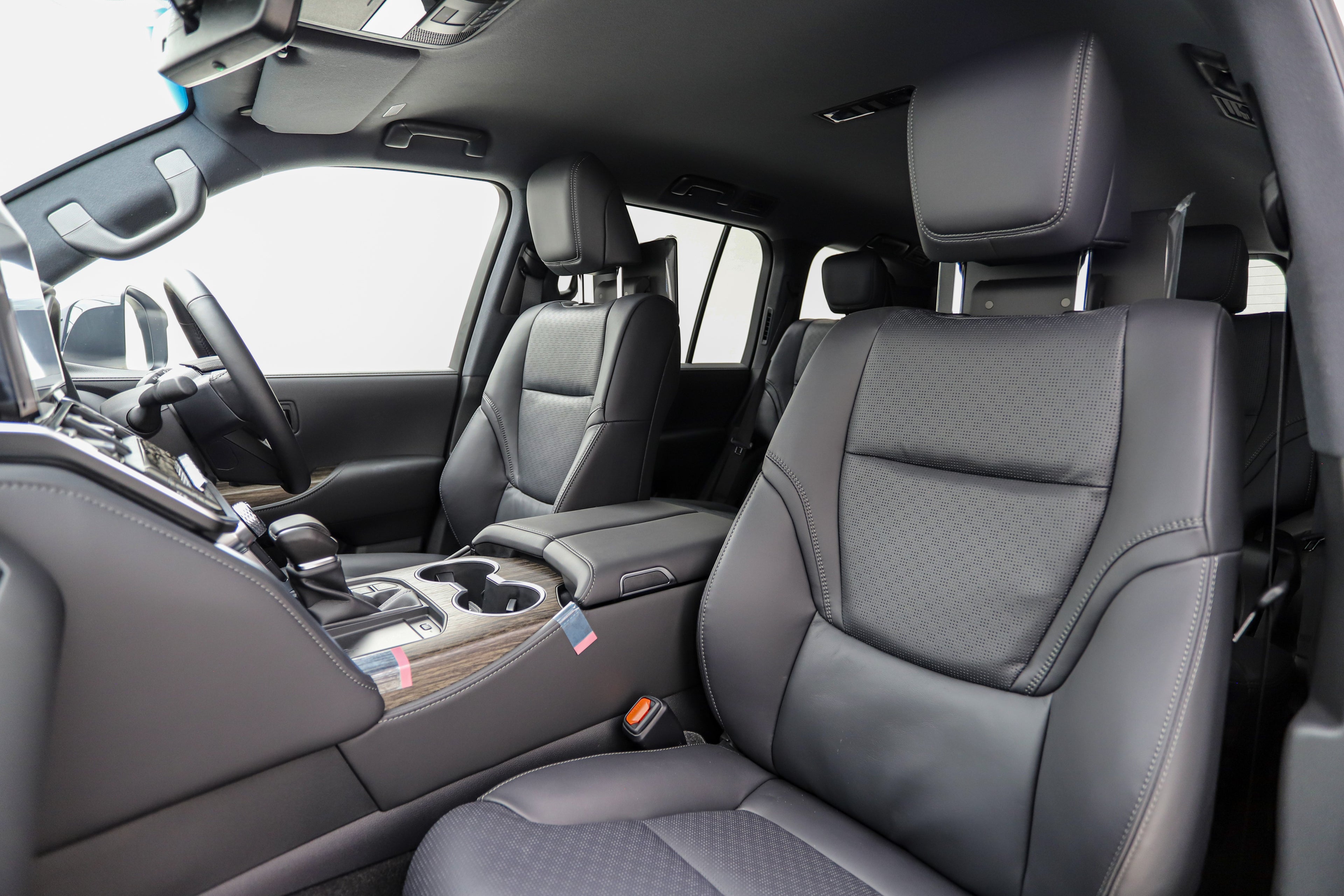 2026 Land Cruiser LC300 3.3d ZX