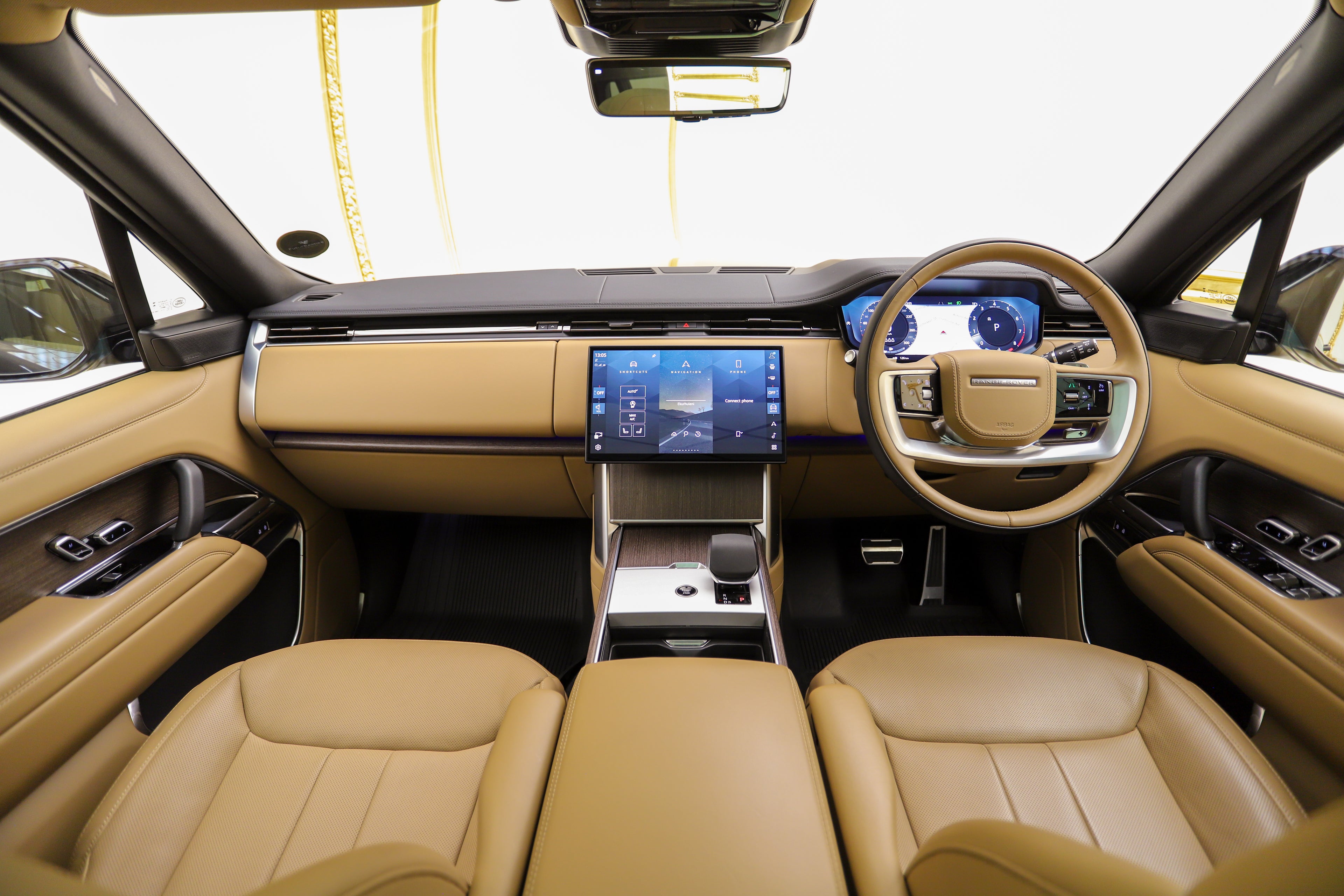 2025 Range Rover 4.4 V8 HSE (P530)