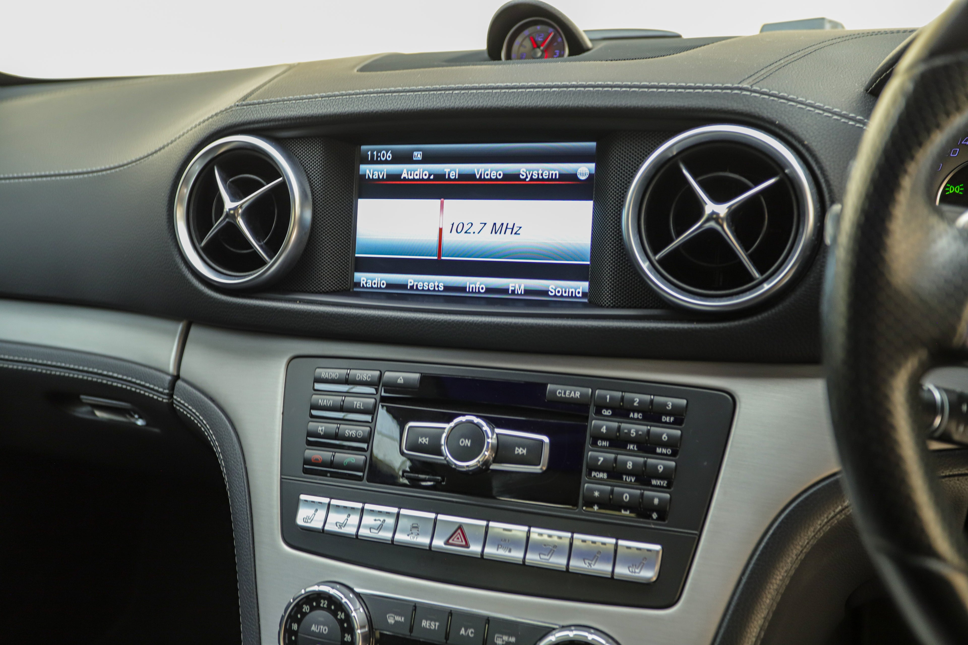 2015 Mercedes-Benz SL400 AMG Line