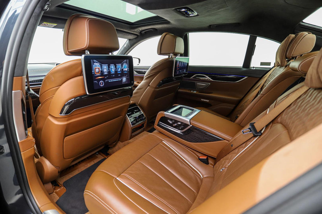 2016 BMW 750i M Sport