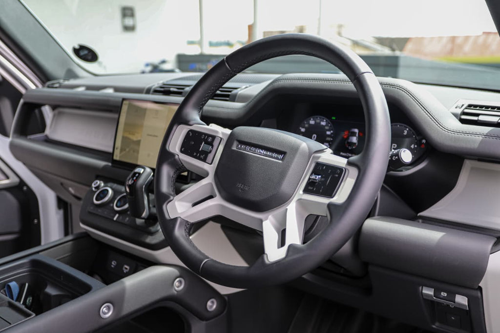 2024 Land Rover Defender 110 D250 SE