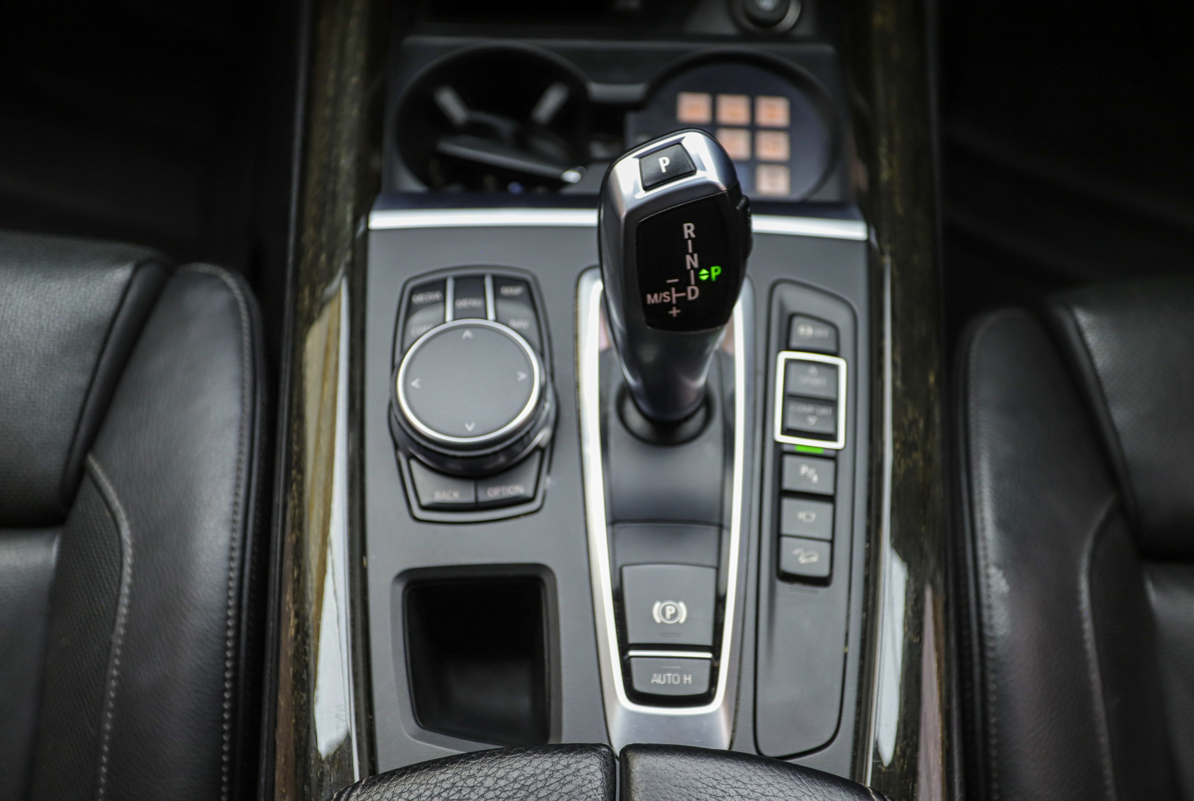 2021 BMW X5 M50i xDrive Security (F15) - VR4