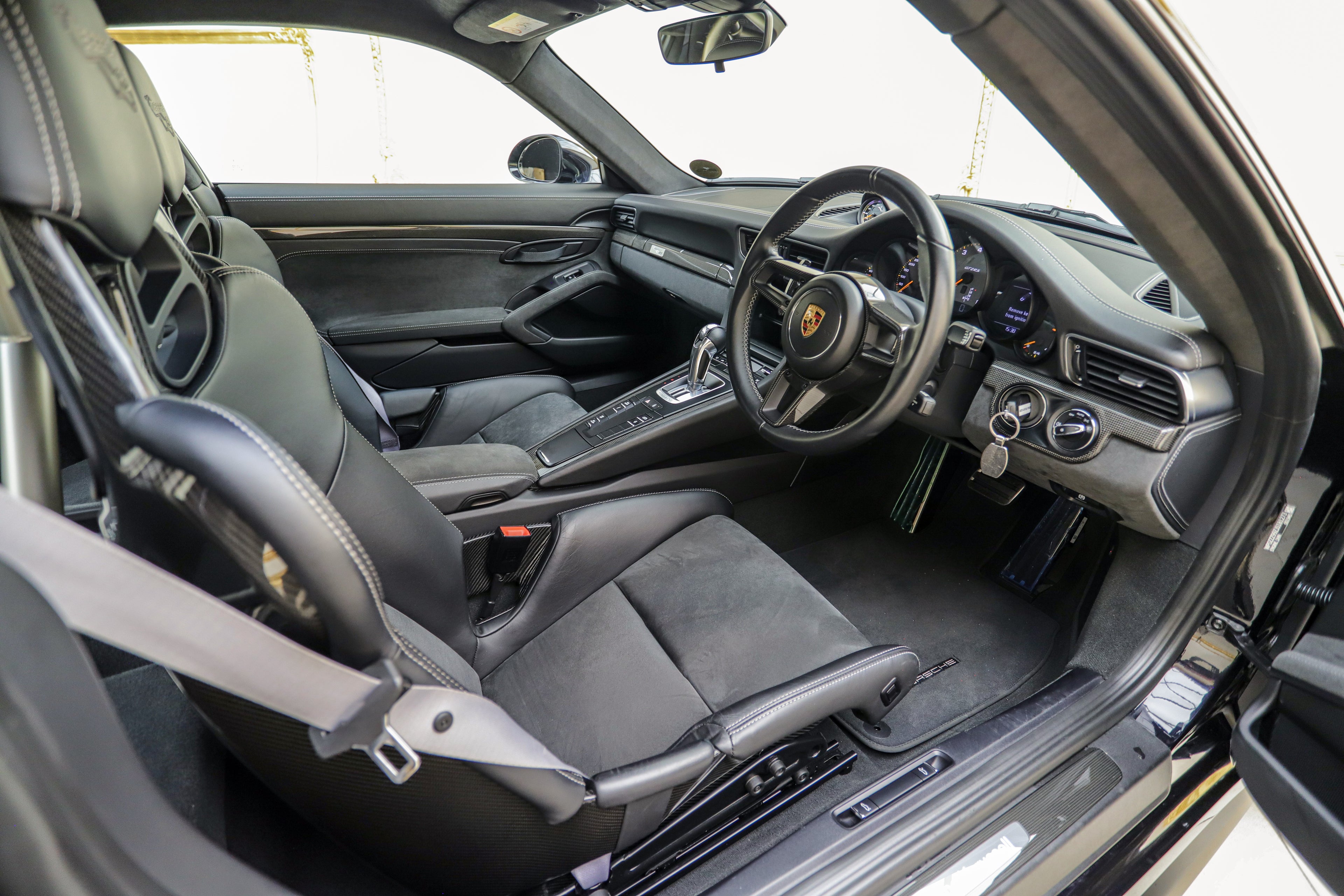 2019 Porsche 911 GT2 RS Weissach