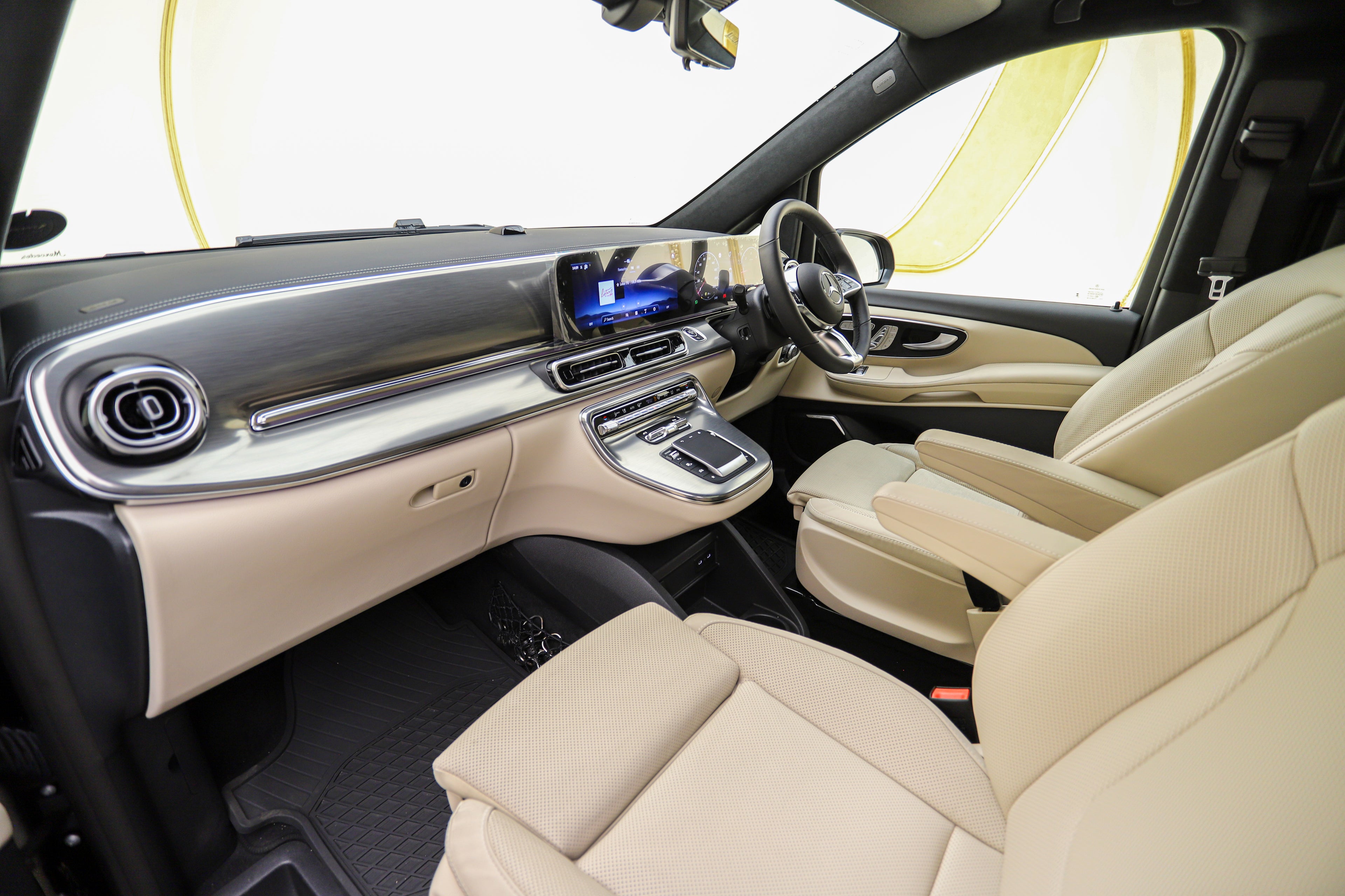 2026 Mercedes-Benz V300d Exclusive