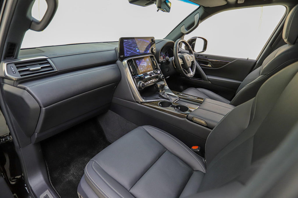 2025 Lexus LX600 Urban