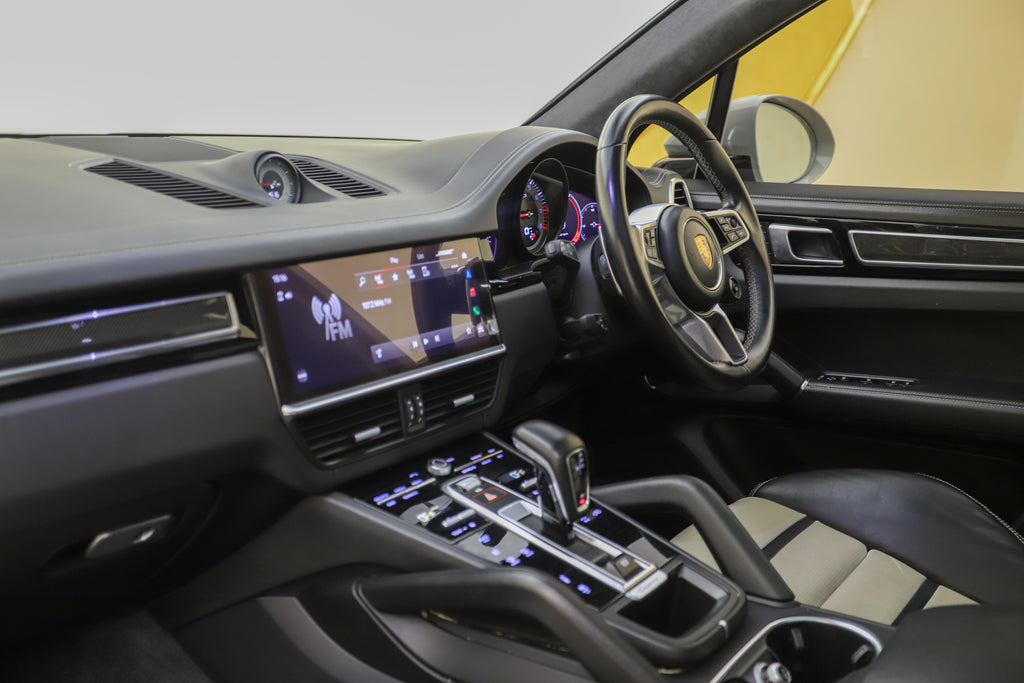 2022 Porsche Cayenne GTS