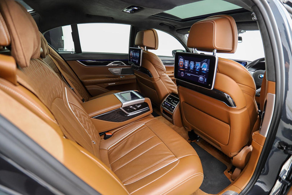 2016 BMW 750i M Sport