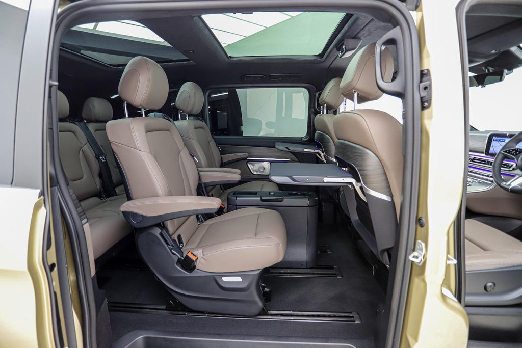 2025 Mercedes-Benz V300d Exclusive