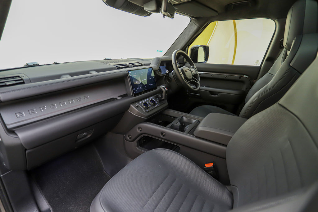 2025 Land Rover Defender 110 OCTA V8