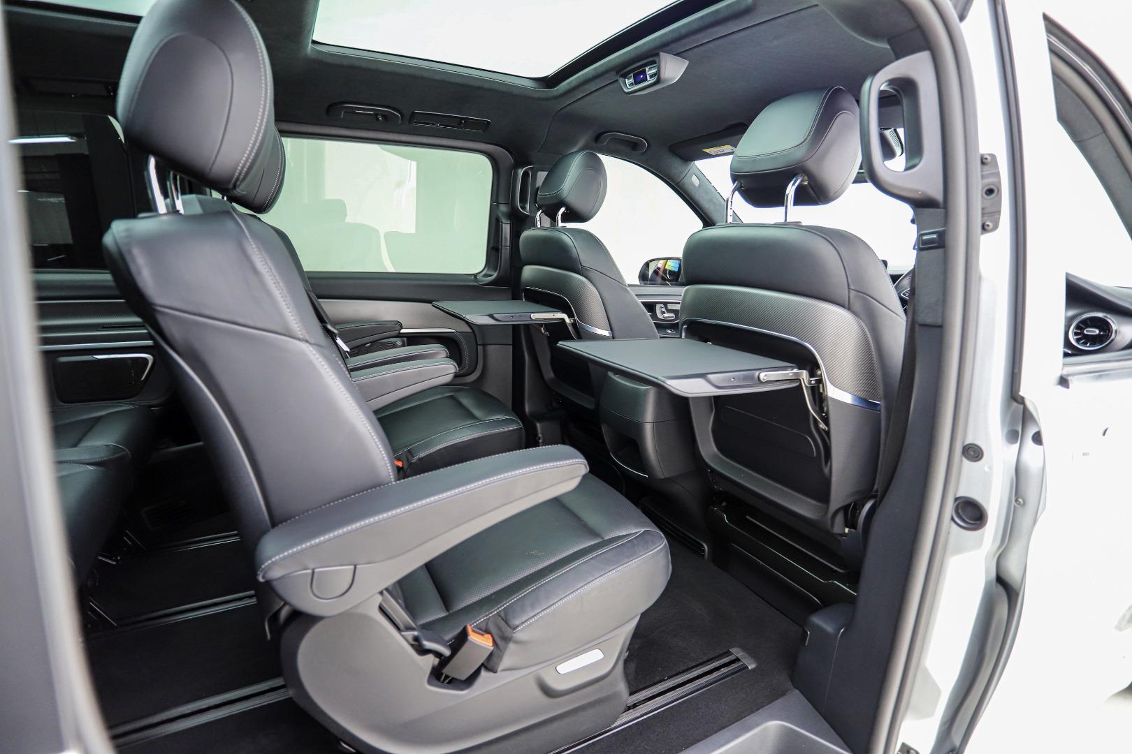 2022 Mercedes-Benz V300d Exclusive