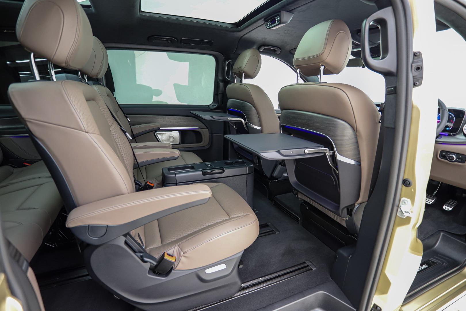 2025 Mercedes-Benz V300d Exclusive