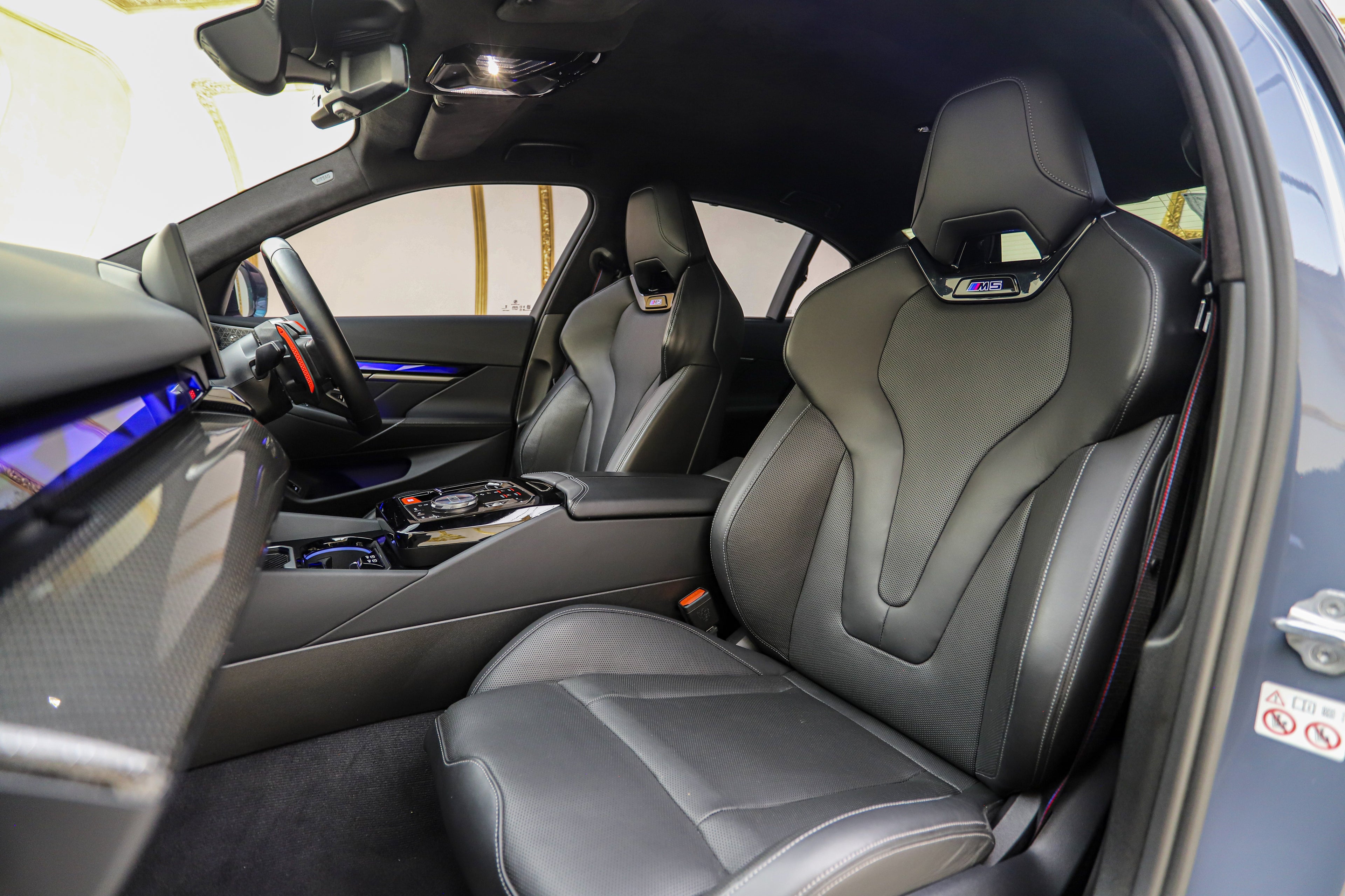 2024 BMW M5 (G90) M Hybrid