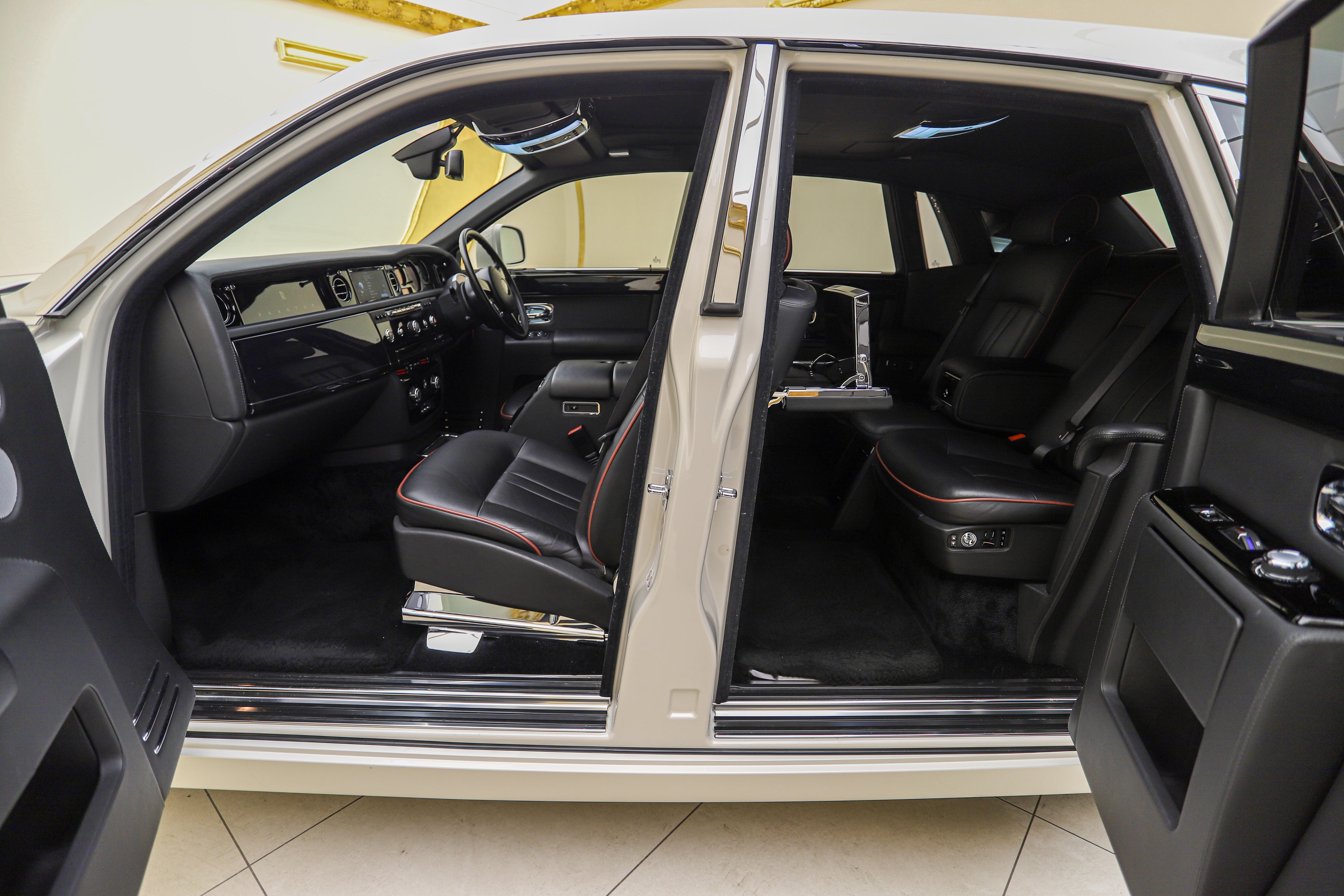 2015 Rolls-Royce Phantom II