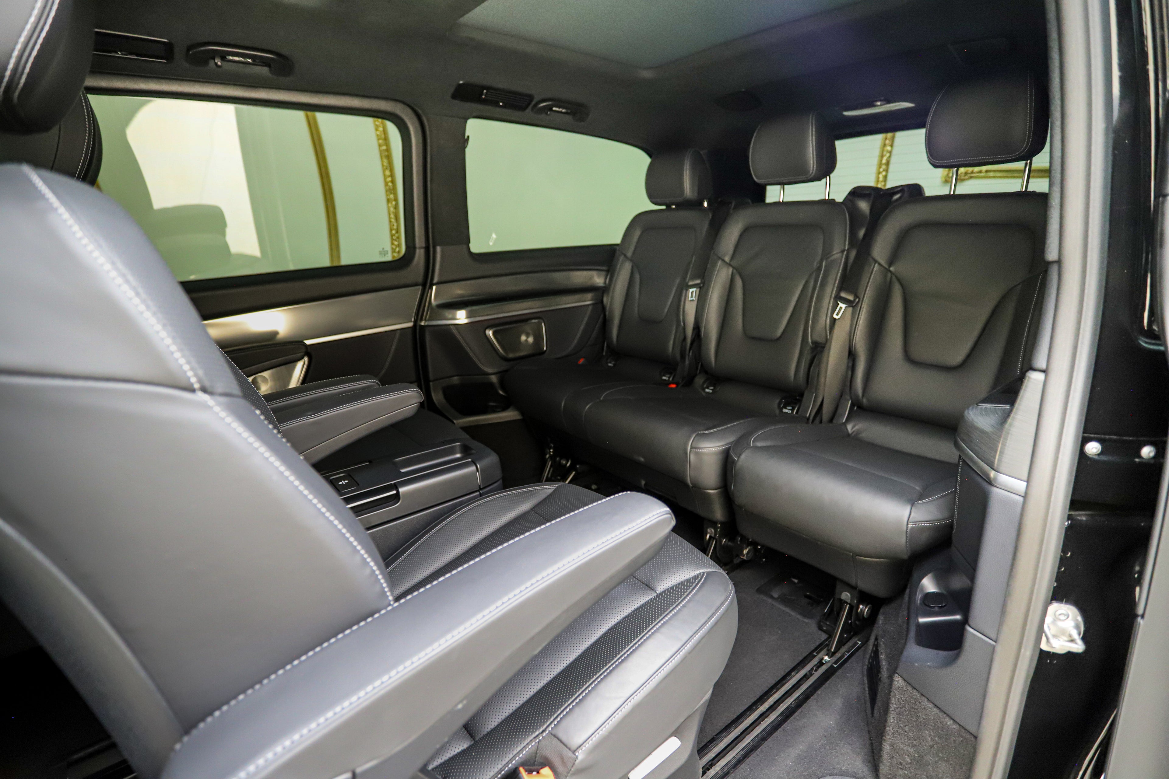 2025 Mercedes-Benz V300d