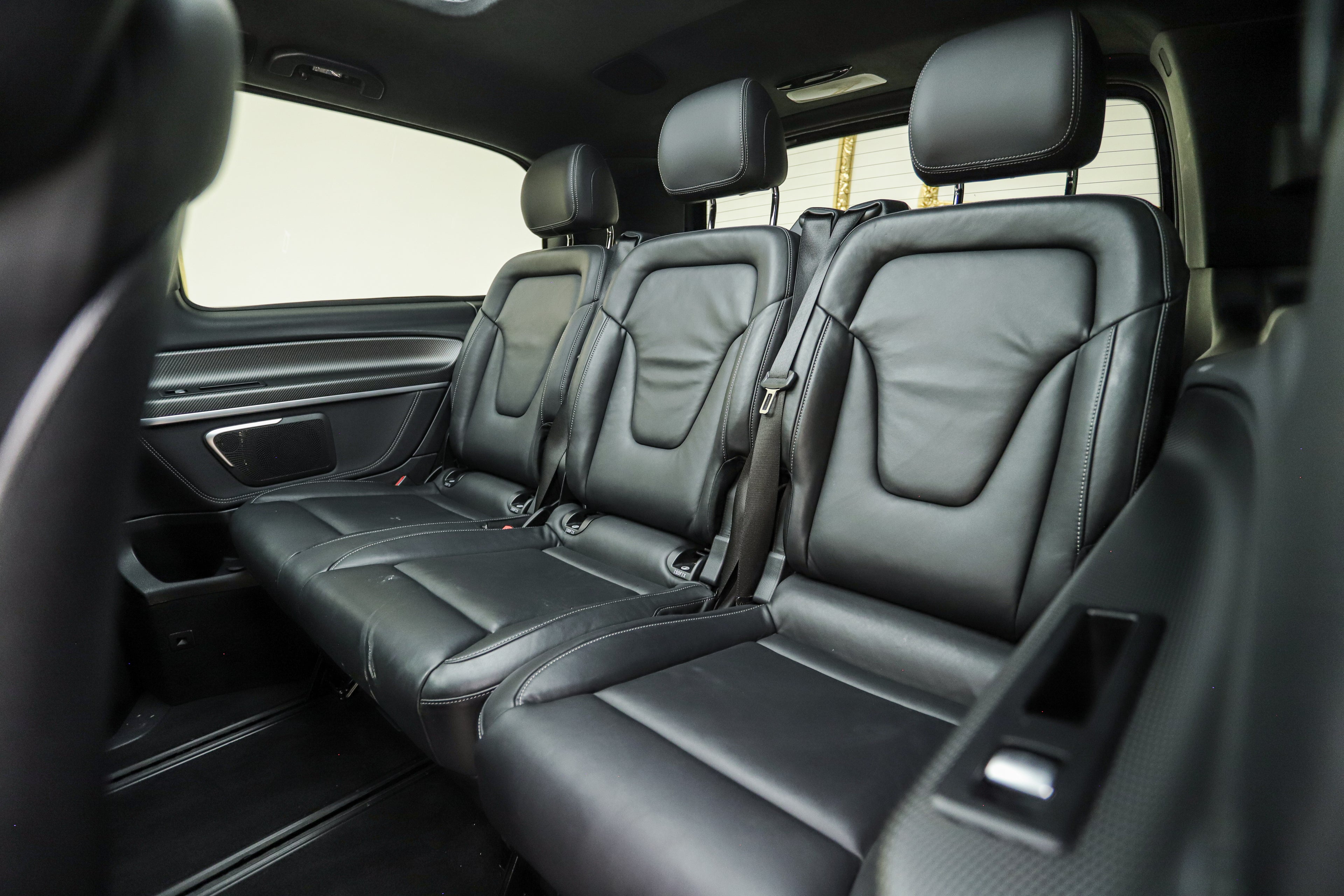 2022 Mercedes-Benz V300d Exclusive