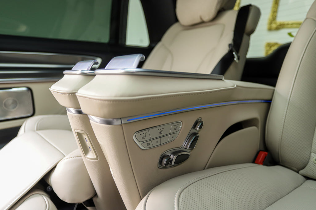 2026 Mercedes-Benz V300d Exclusive