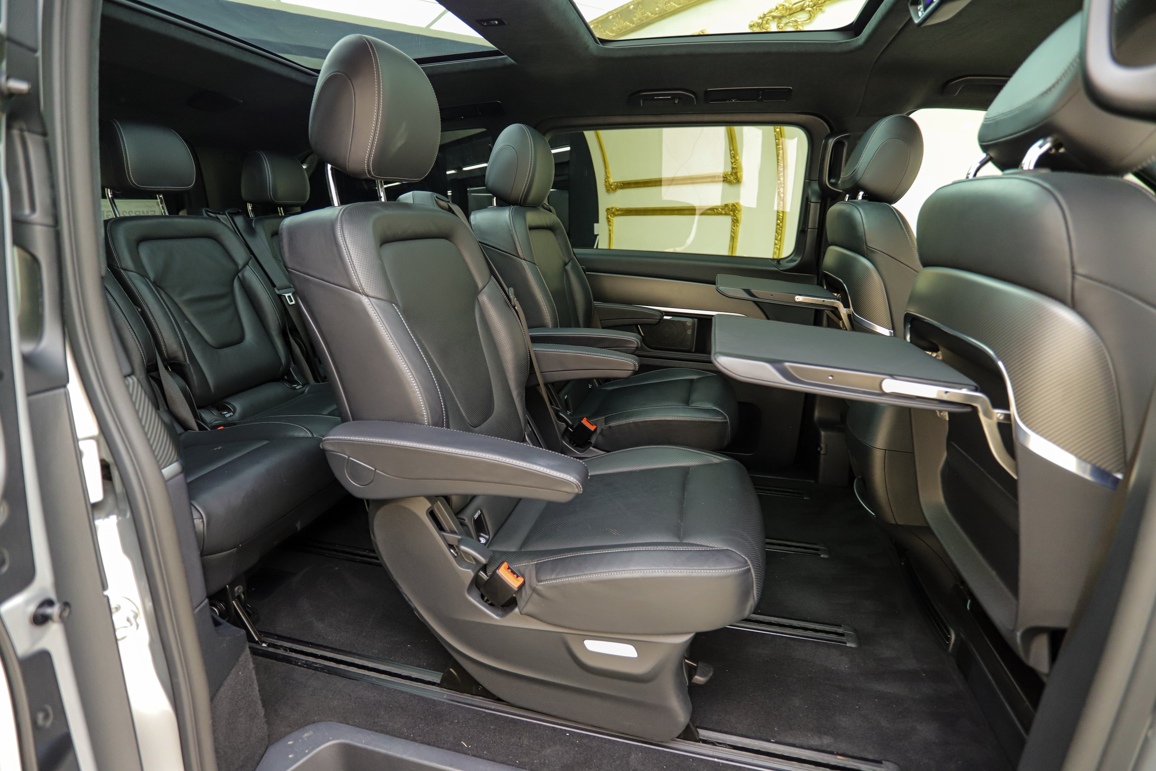 2022 Mercedes-Benz V300d Exclusive
