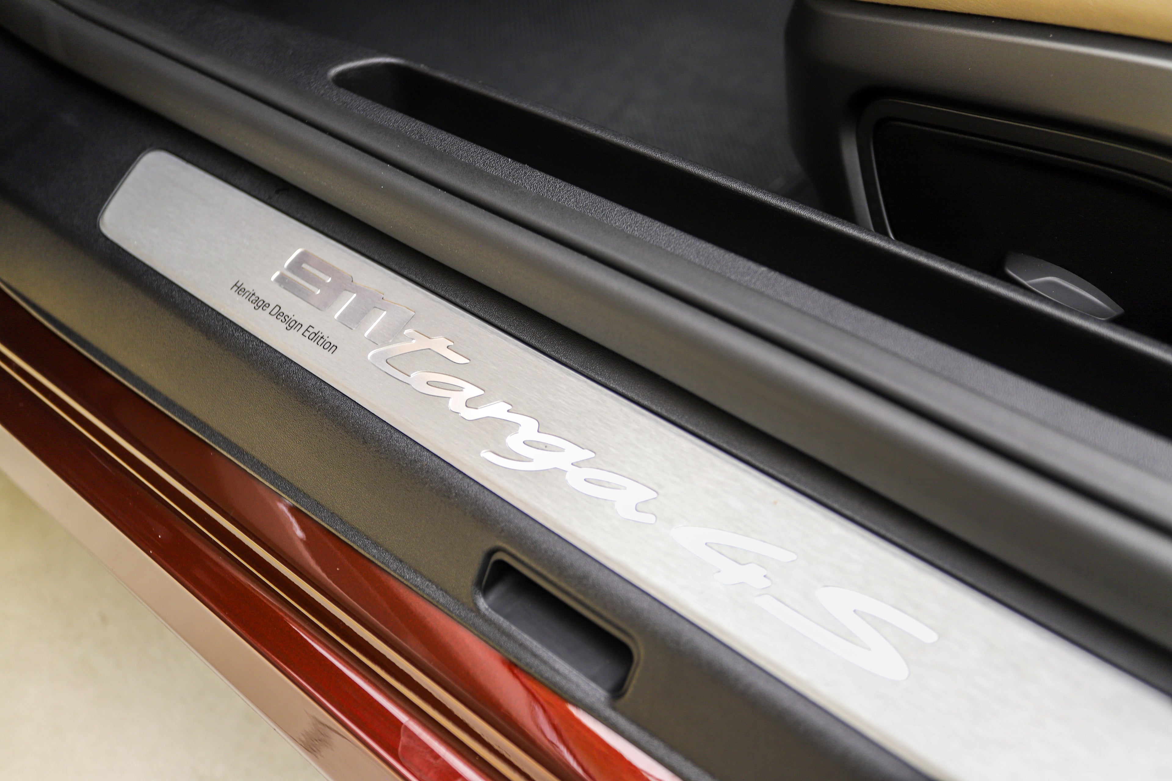 2021 Porsche 911 Targa 4S (992) Heritage Design Edition