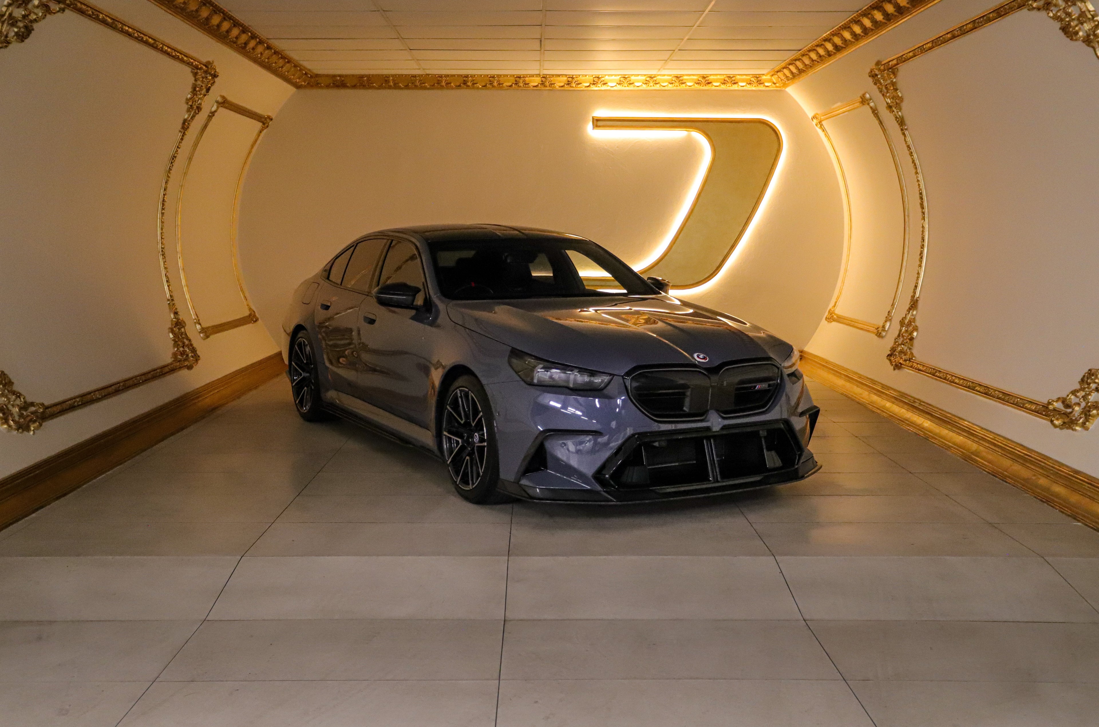2024 BMW M5 (G90) M Hybrid