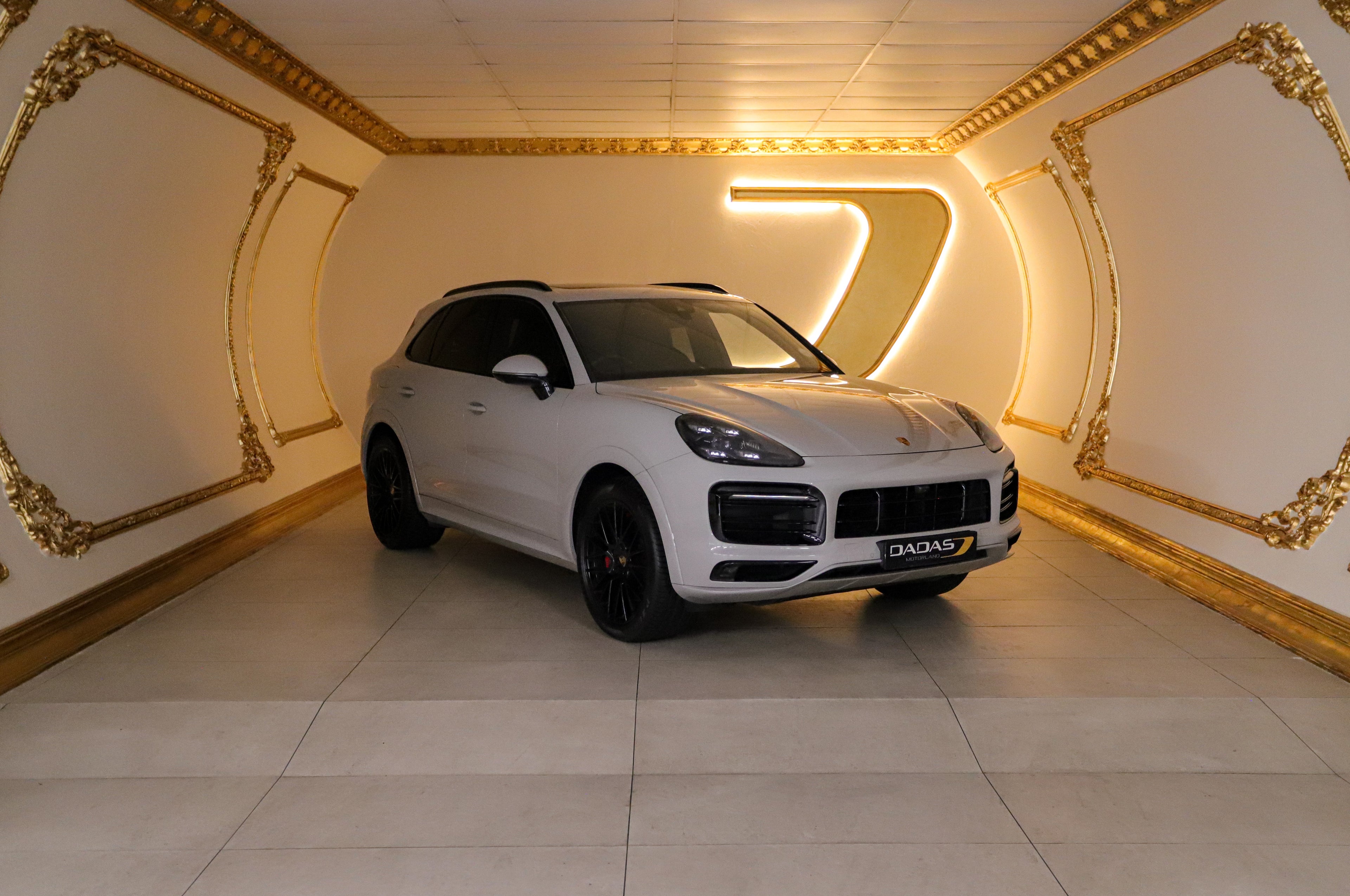 2022 Porsche Cayenne GTS