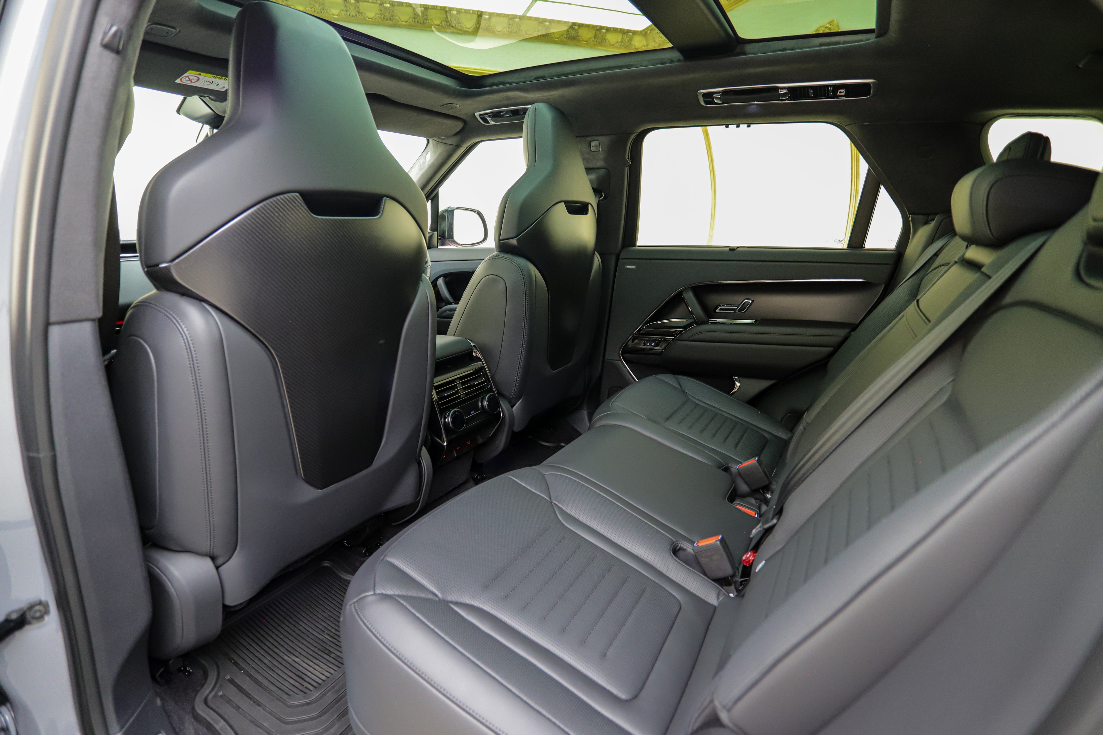 2025 Range Rover Sport SV Edition Two (P635)