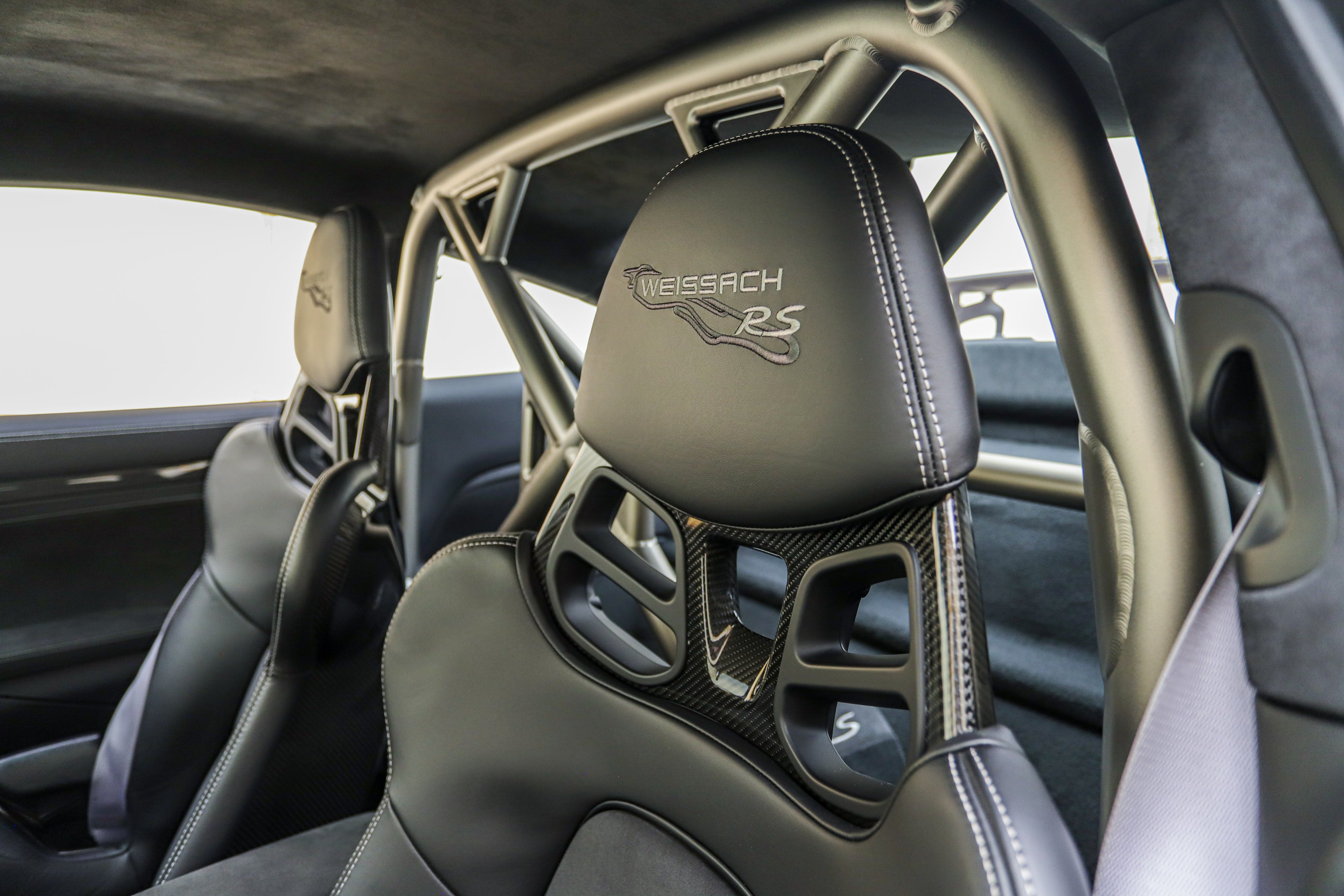 2019 Porsche 911 GT2 RS Weissach