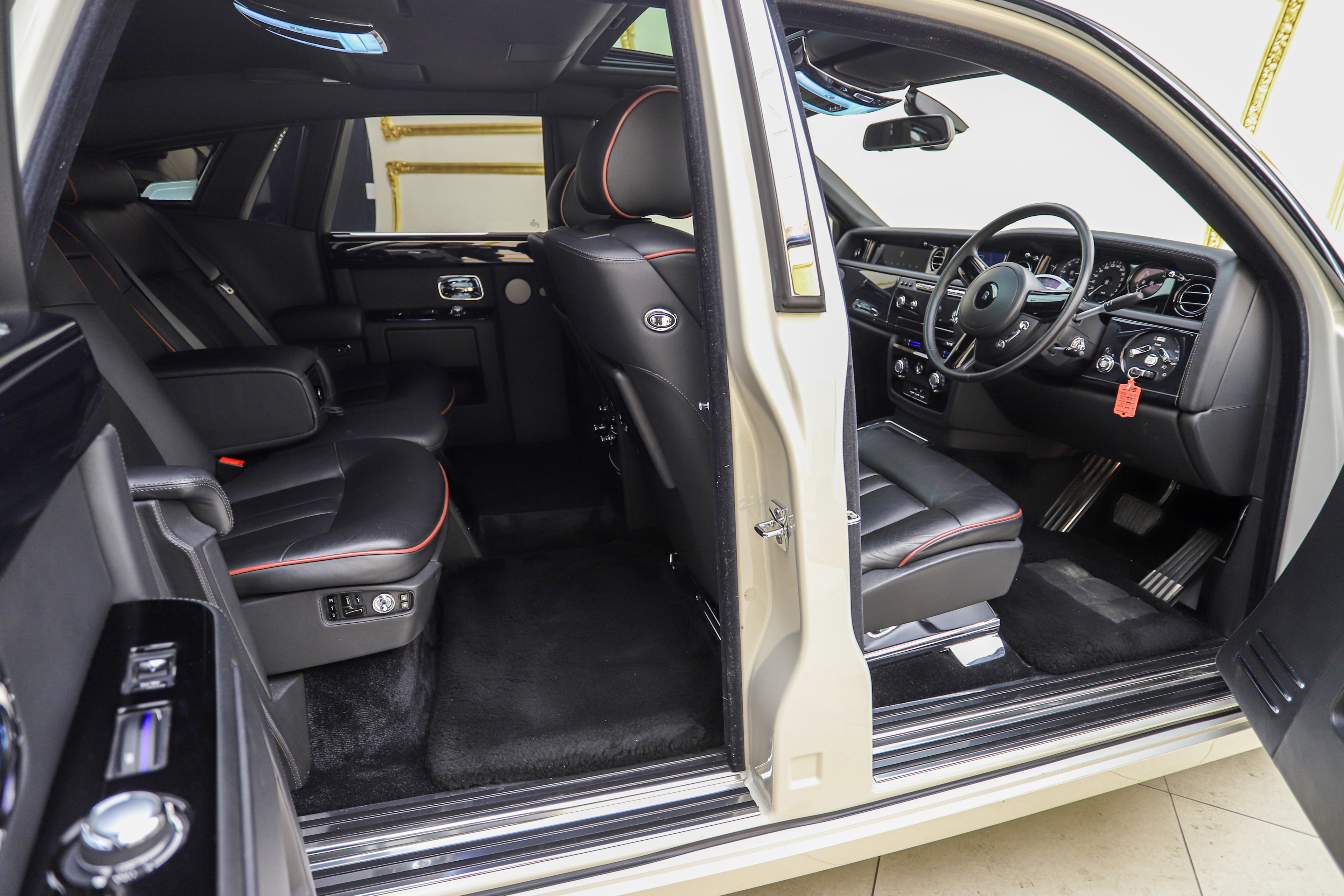 2015 Rolls-Royce Phantom II