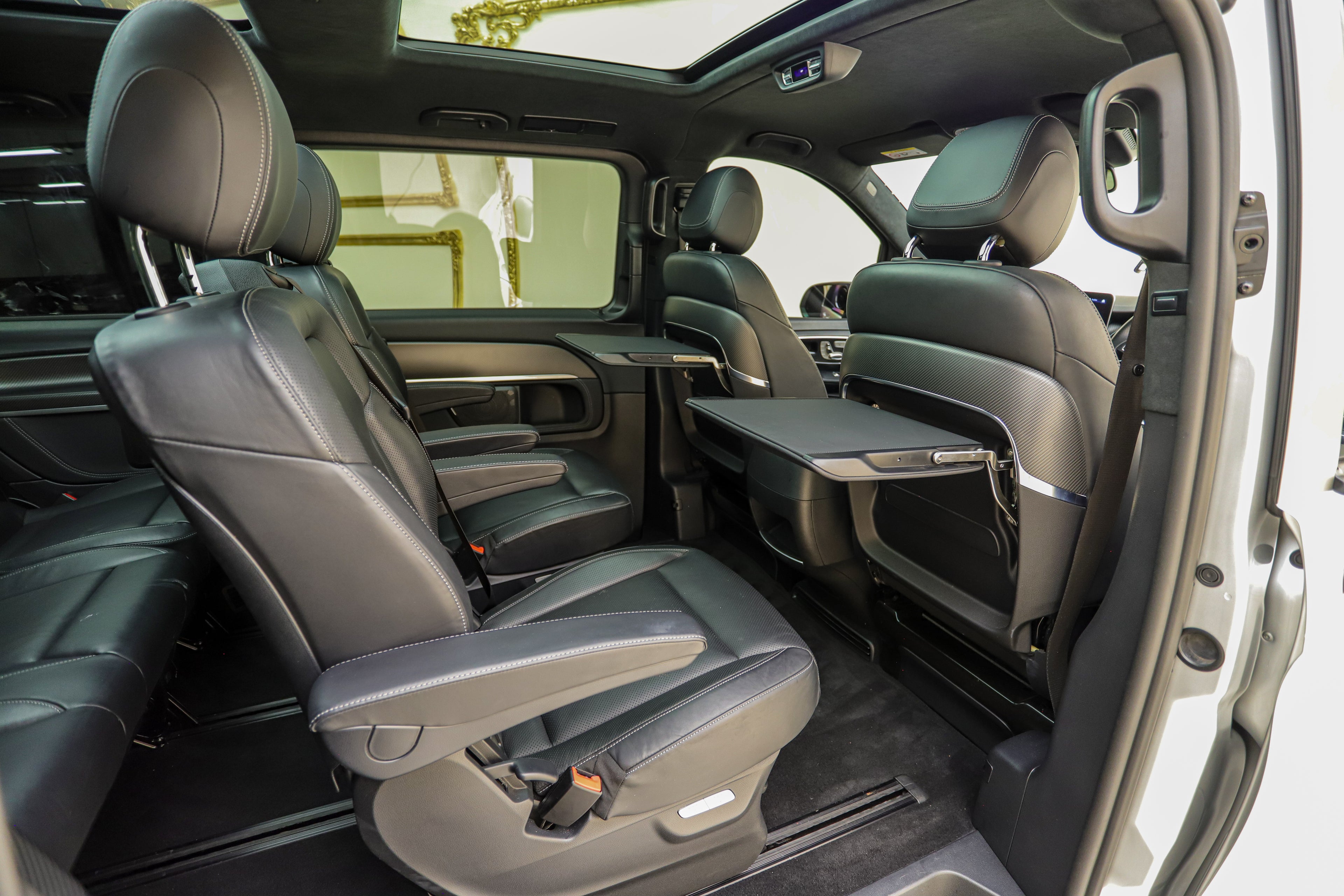 2022 Mercedes-Benz V300d Exclusive