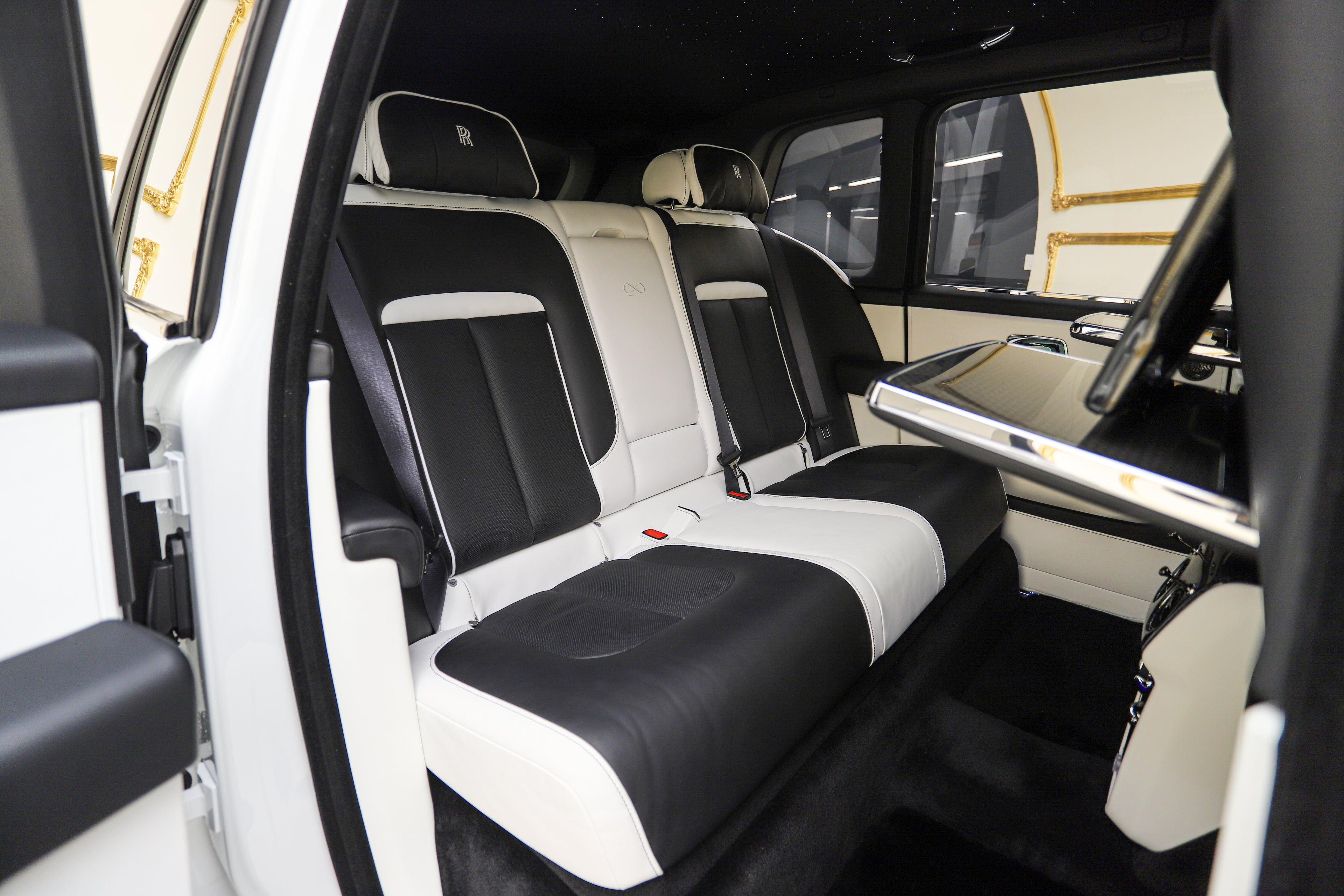 2025 Rolls-Royce Cullinan Black Badge Series II