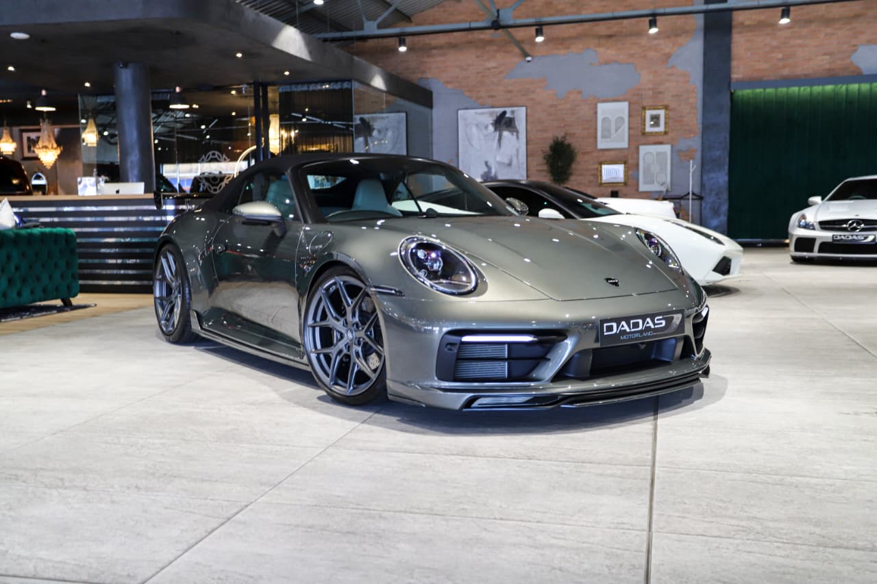 2020 Porsche 911 Carrera 4S Cabriolet