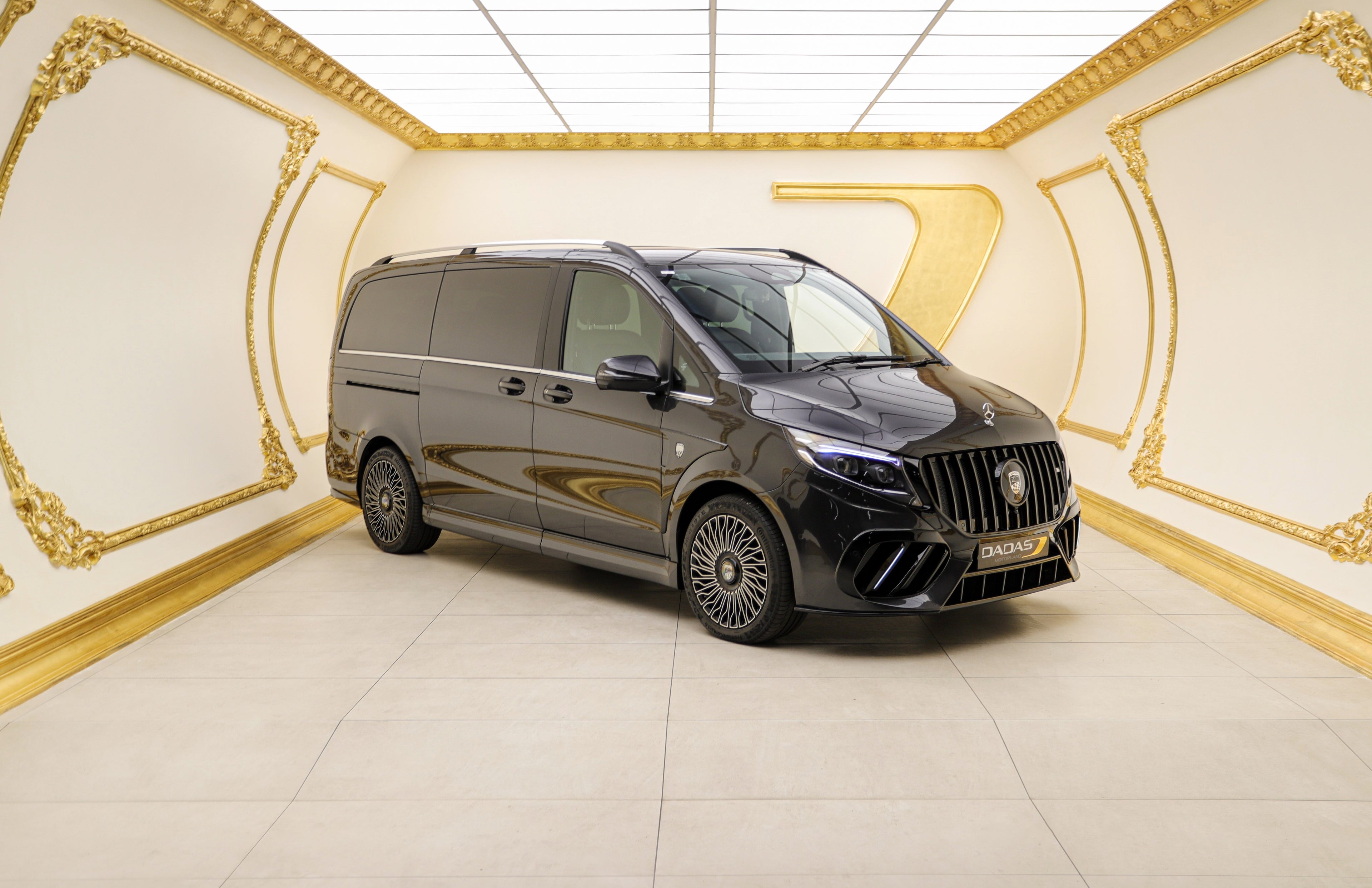 2025 Mercedes-Benz V300d Exclusive LUMMA CLR V