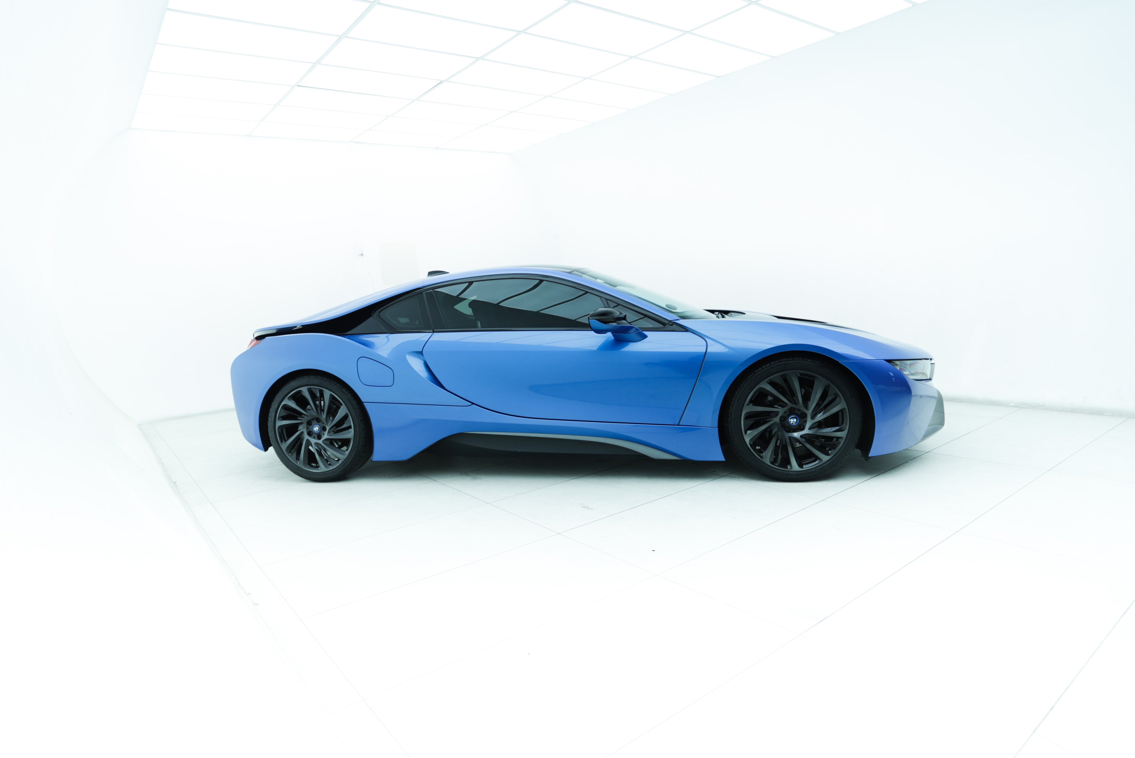 2016 BMW i8