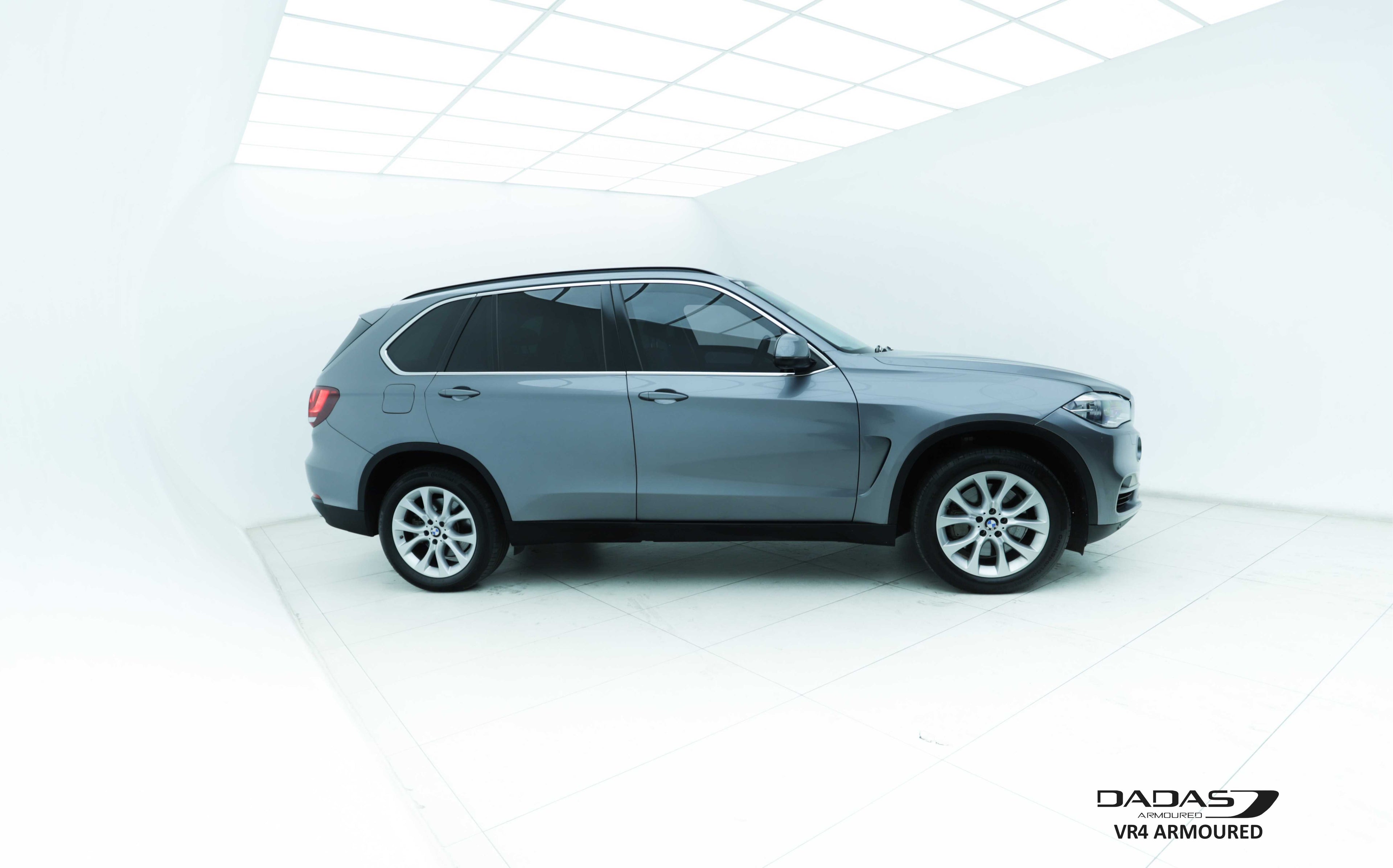 2021 BMW X5 M50i xDrive Security (F15) - VR4