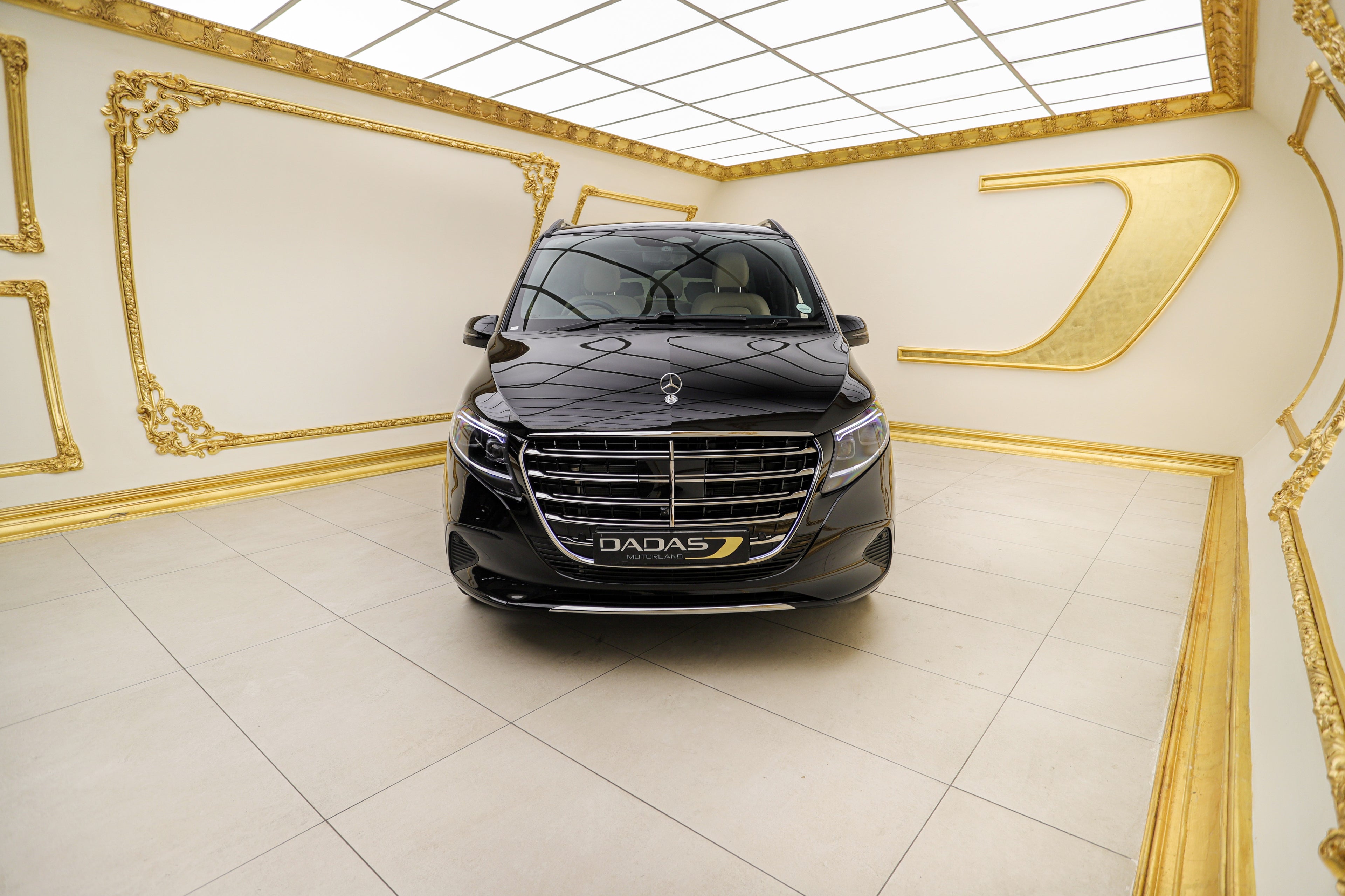 2026 Mercedes-Benz V300d Exclusive