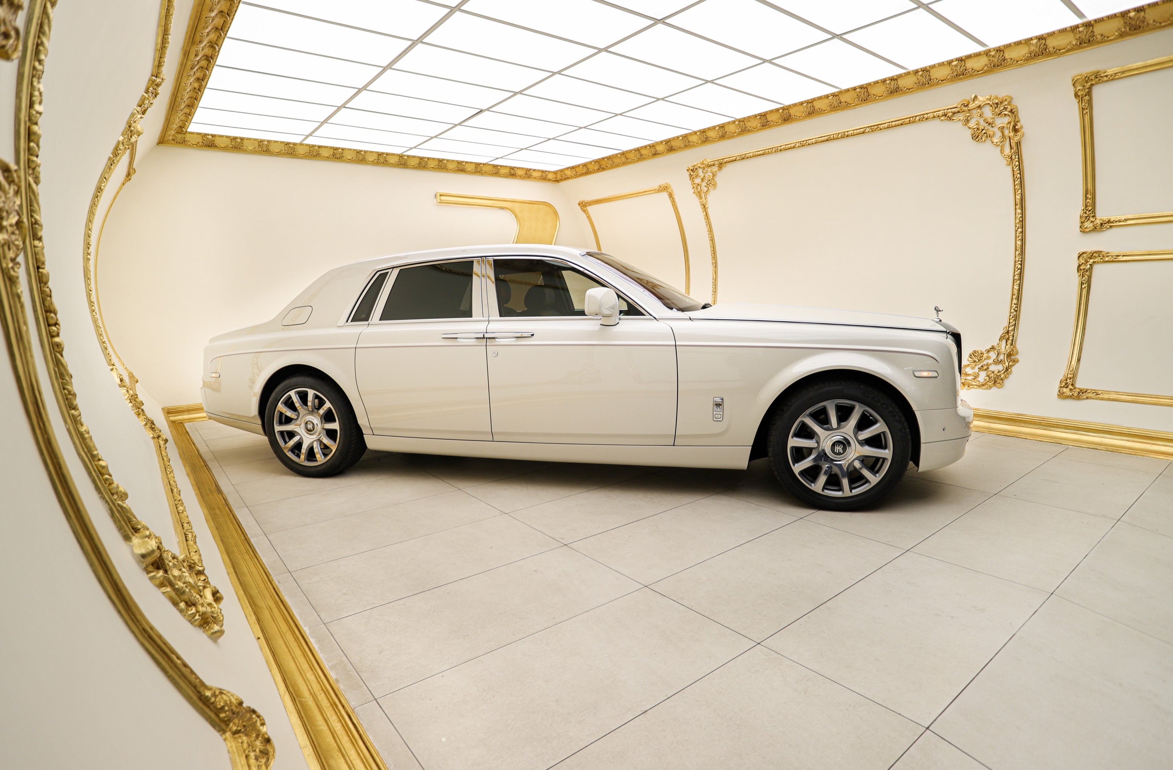 2015 Rolls-Royce Phantom II