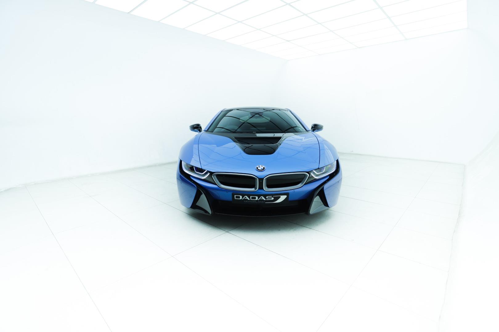2016 BMW i8